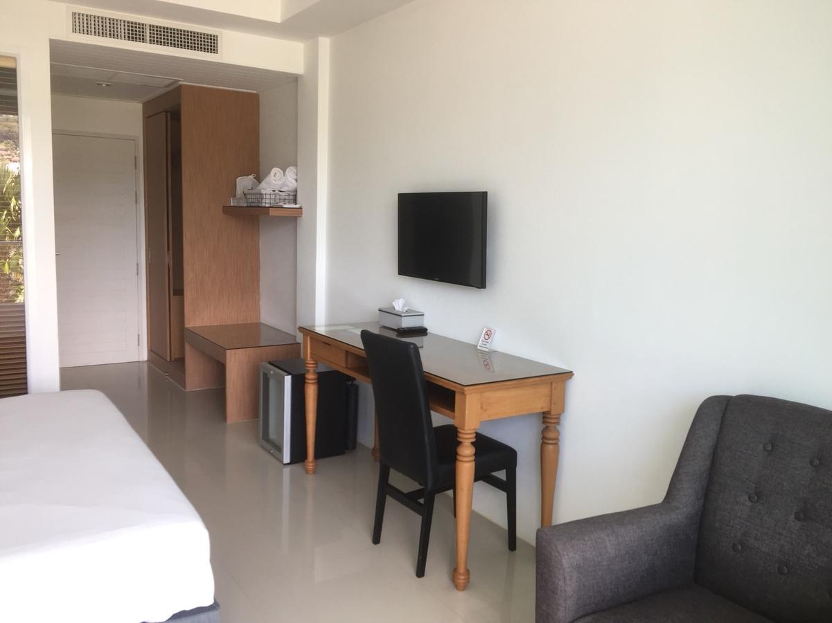 Suite with Pool View