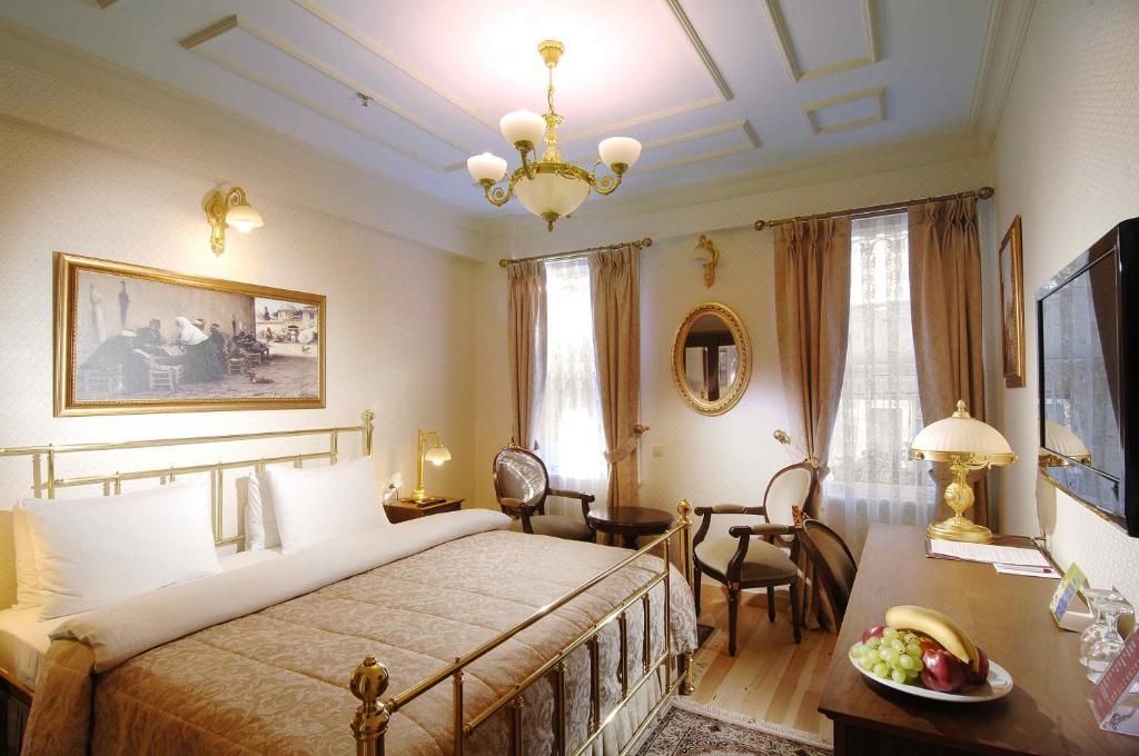 Two Bedroom Family Room with Two Bathrooms