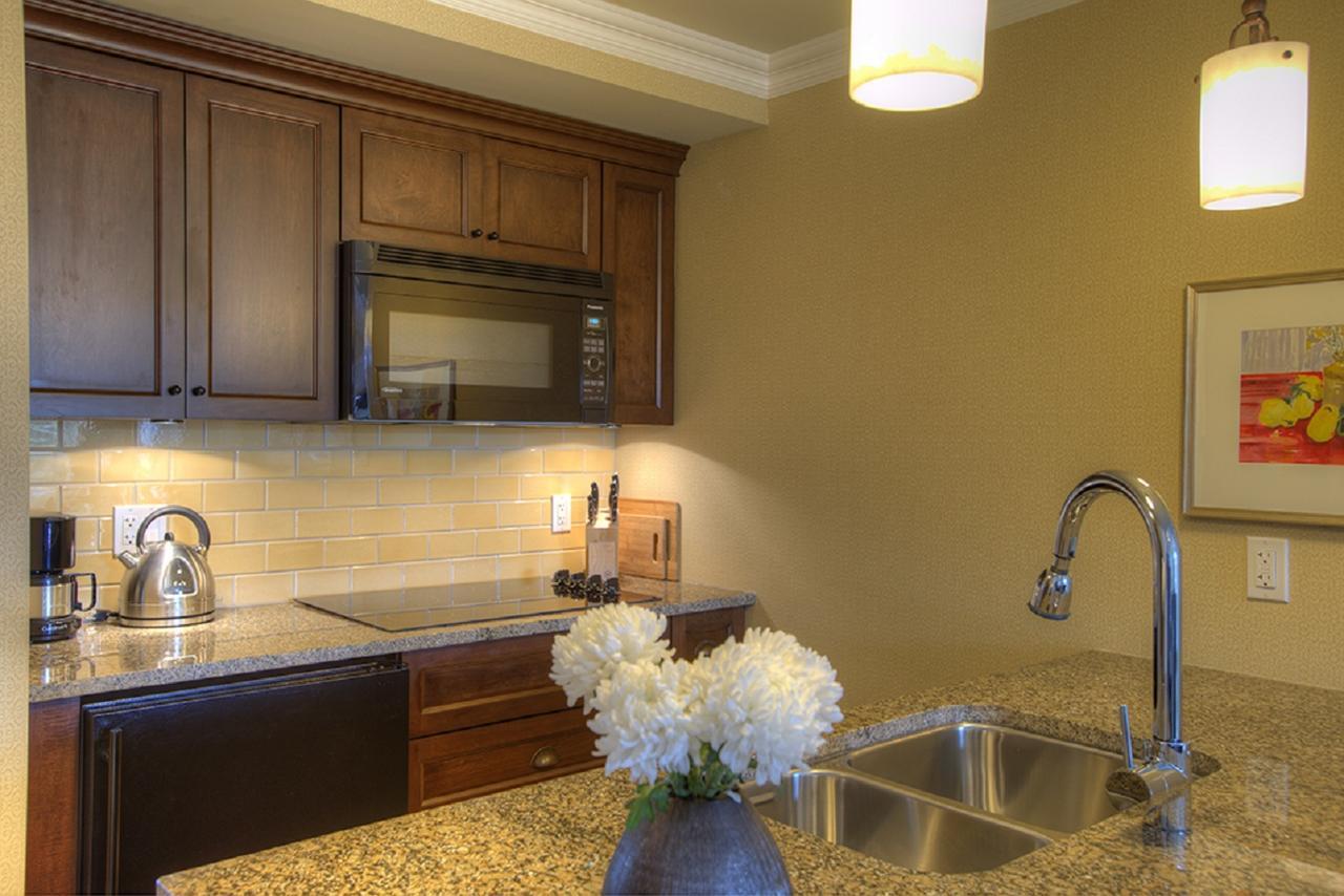 Boutique Suite, Residential View, King - Pool Access: Ages 16+