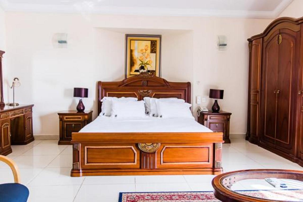 Penthouse Suite