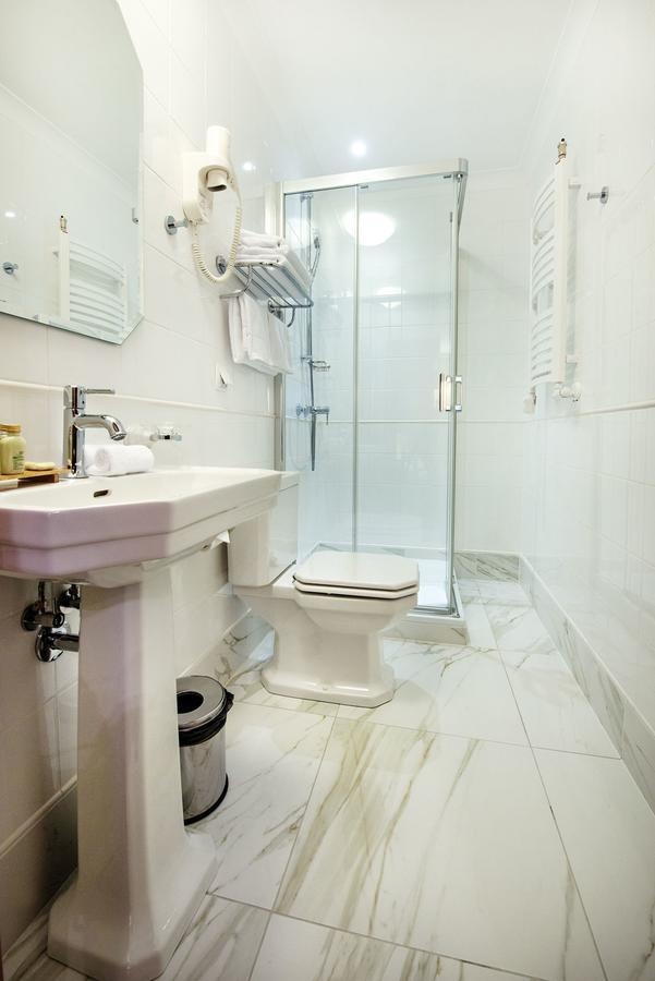 Double or Twin Room - Residence