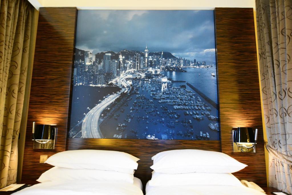 Premier King or Twin Room with Harbor View