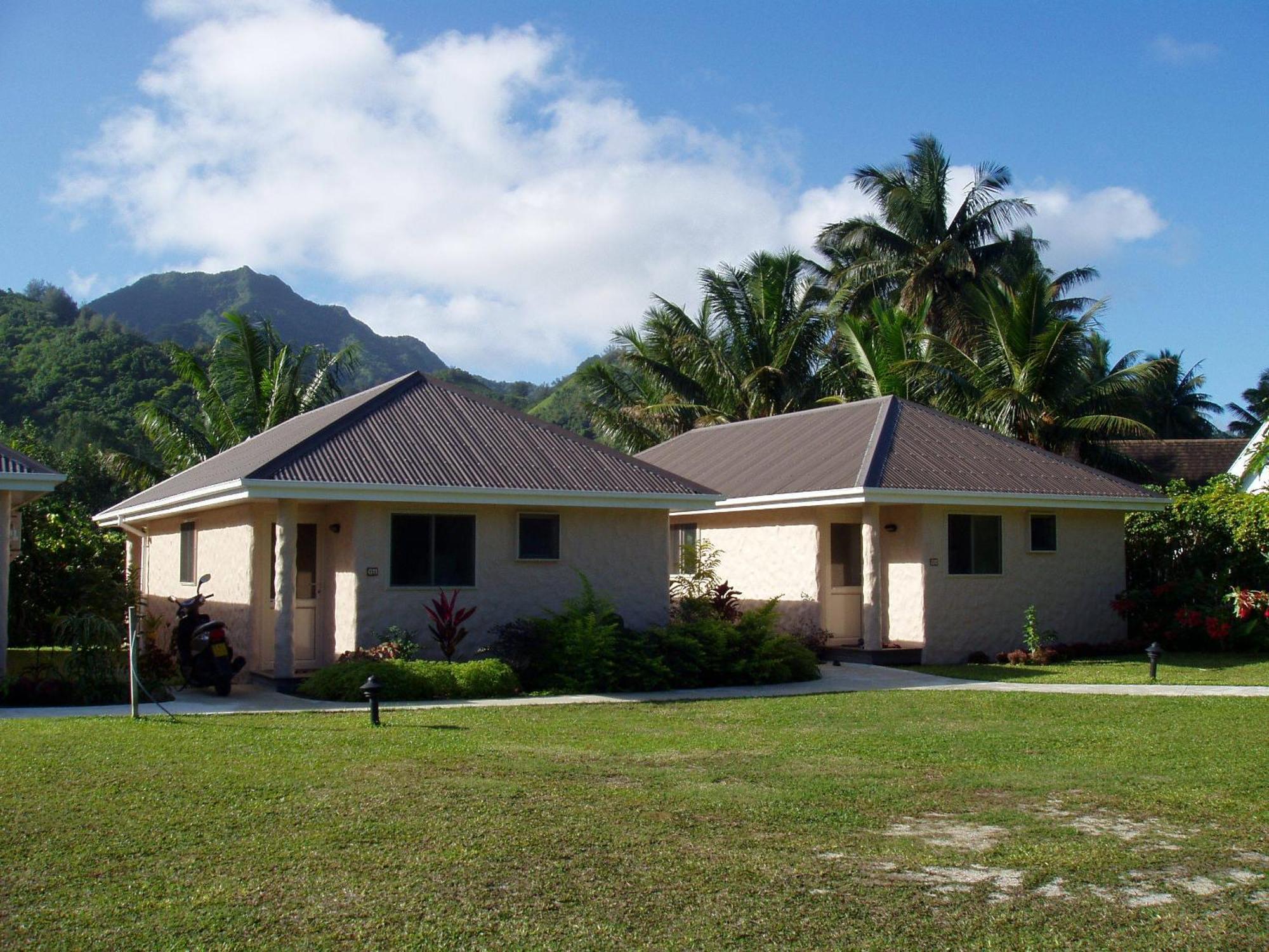 Superior Bungalow with Garden View