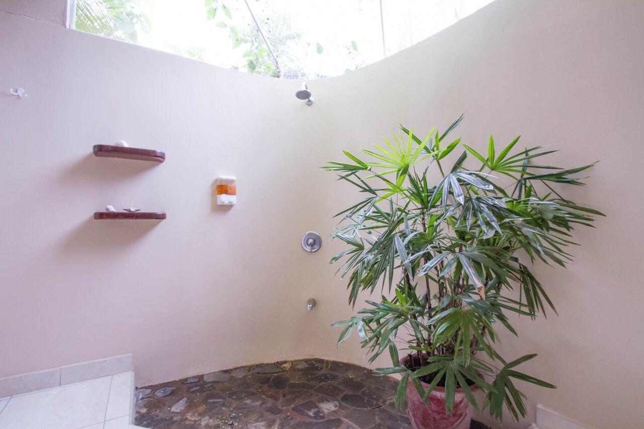 Deluxe One-Bedroom Bungalow with Jacuzzi Pool