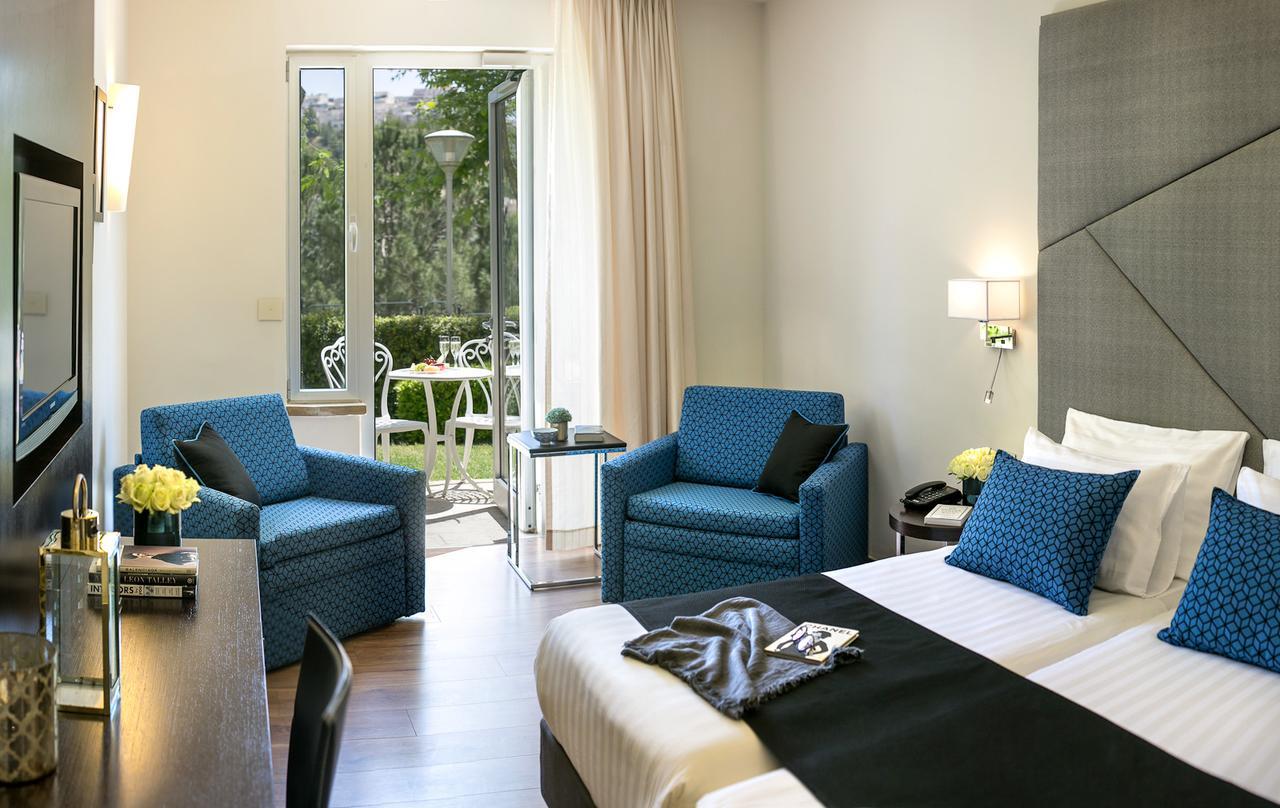 Double or Twin Room with Patio