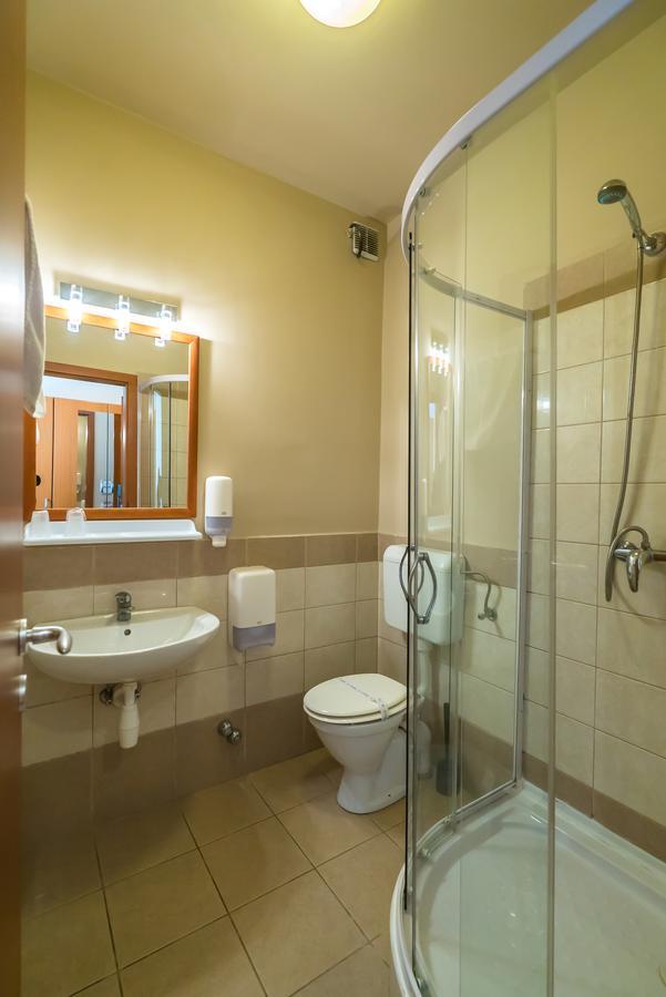 Apartment (2 Adults)