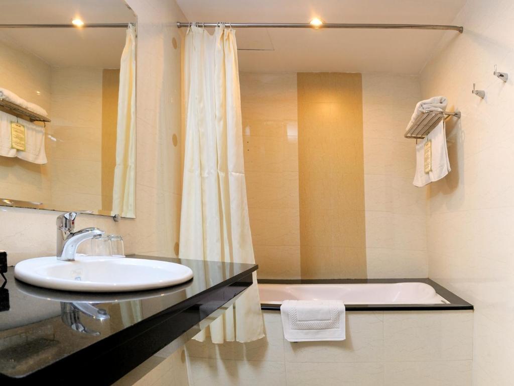 Deluxe Double Room with Park View