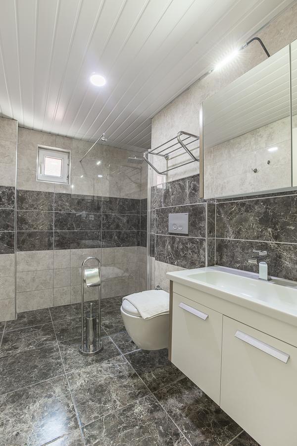 Superior Apartment (2 Adults)