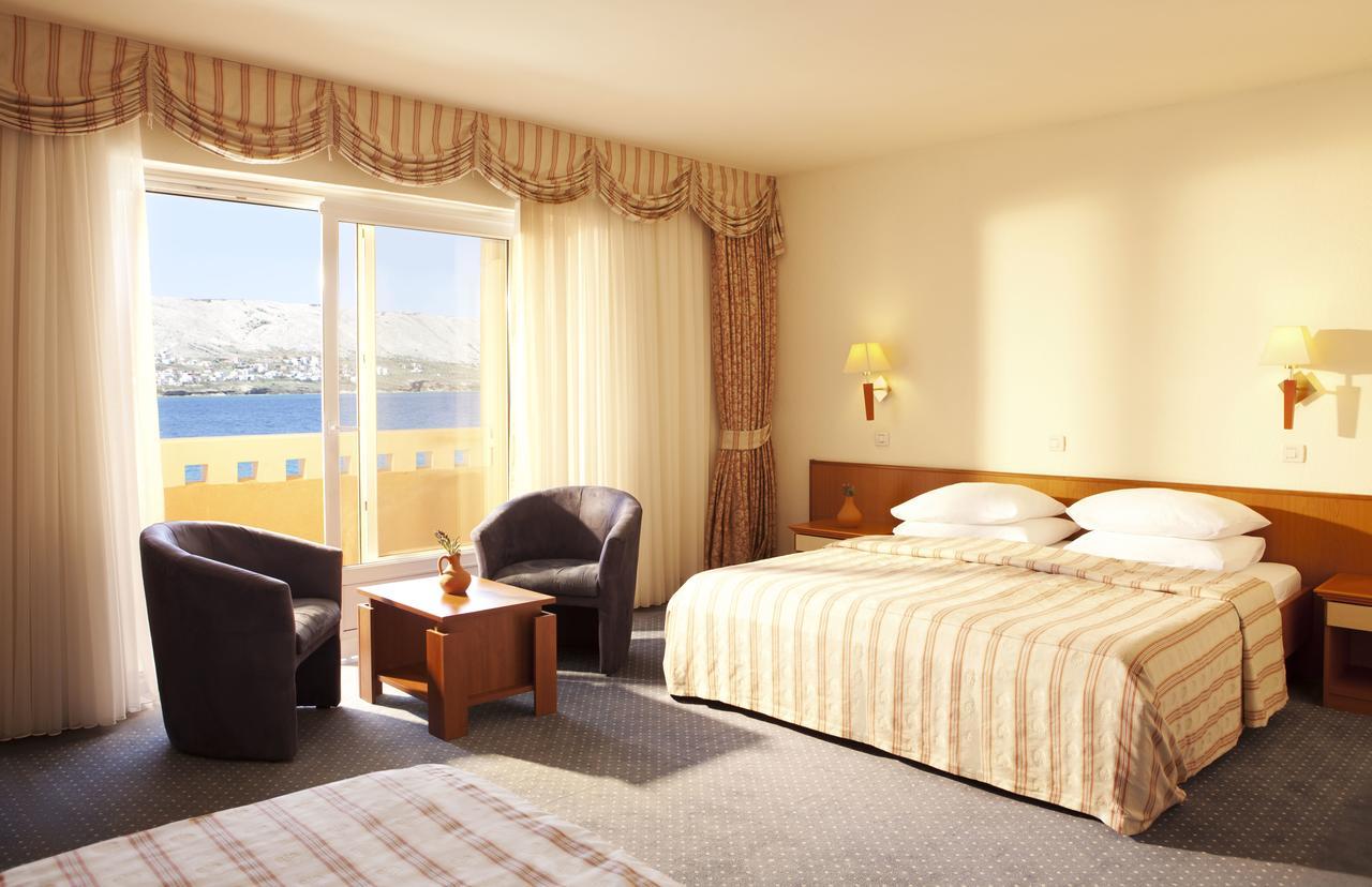 Junior Suite with Balcony and Sea View
