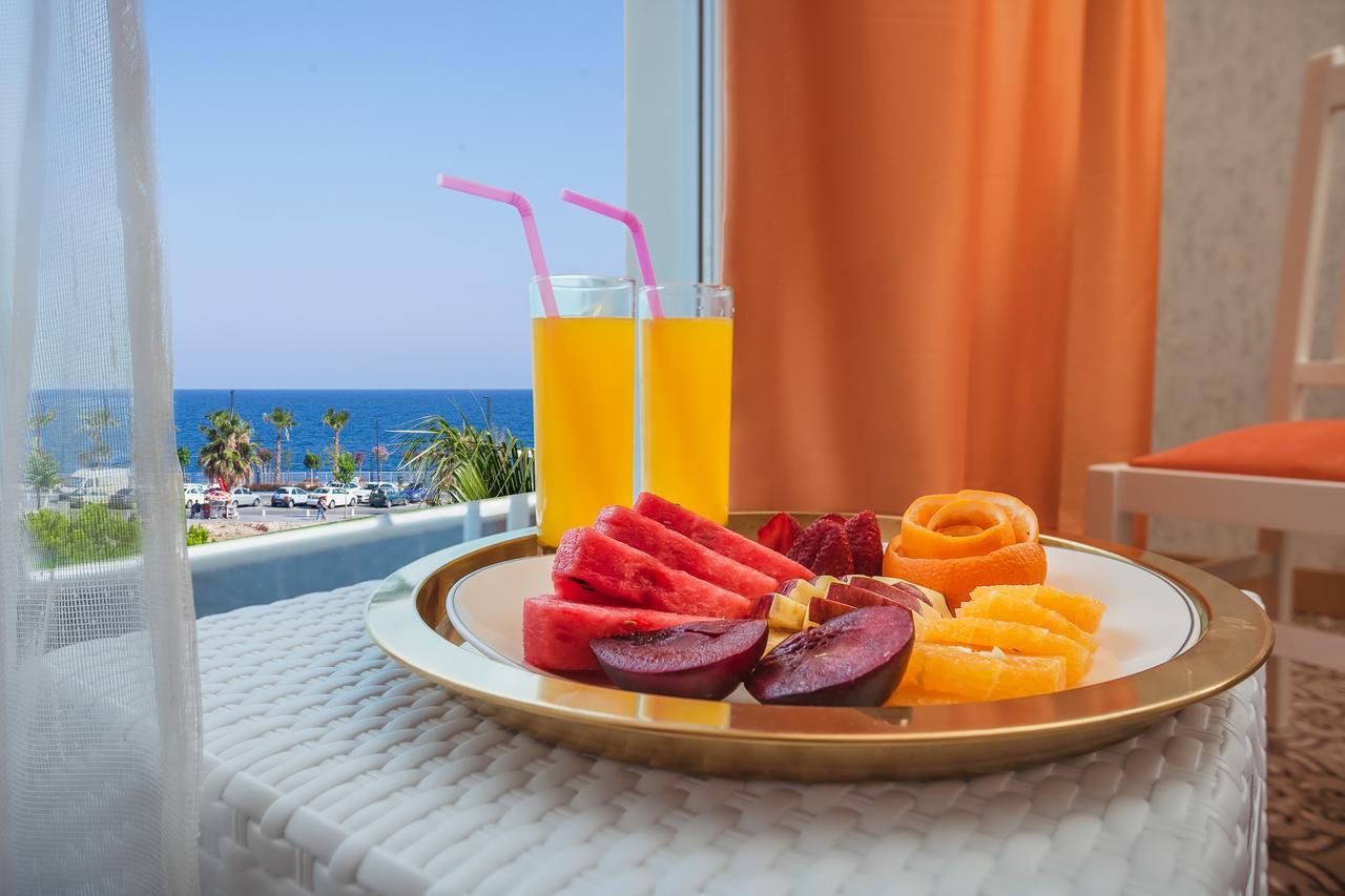 Standard Room with Partial Sea View