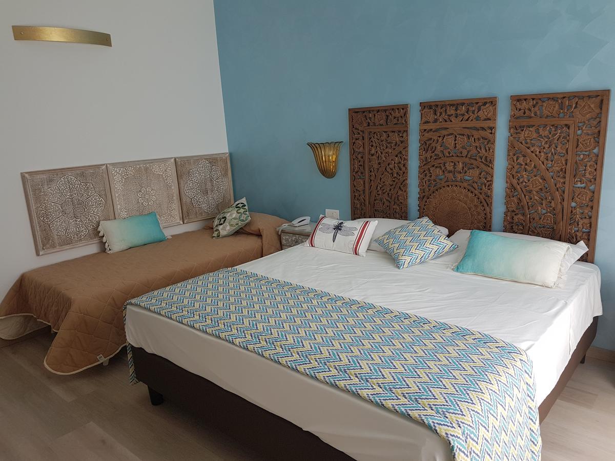 Deluxe Triple Room with Sea View