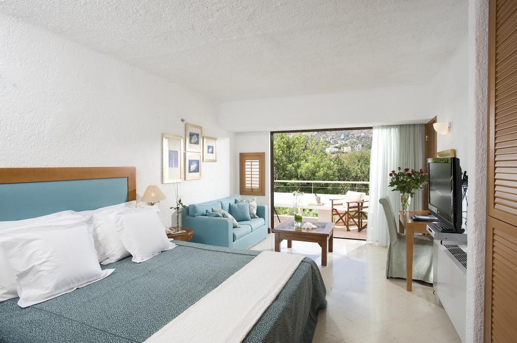 Family Rooms Garden View (2 Bedrooms & 2 Bathrooms)