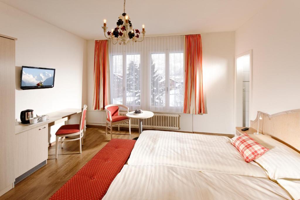 Superior Double Room with Guaranteed Jungfrau View
