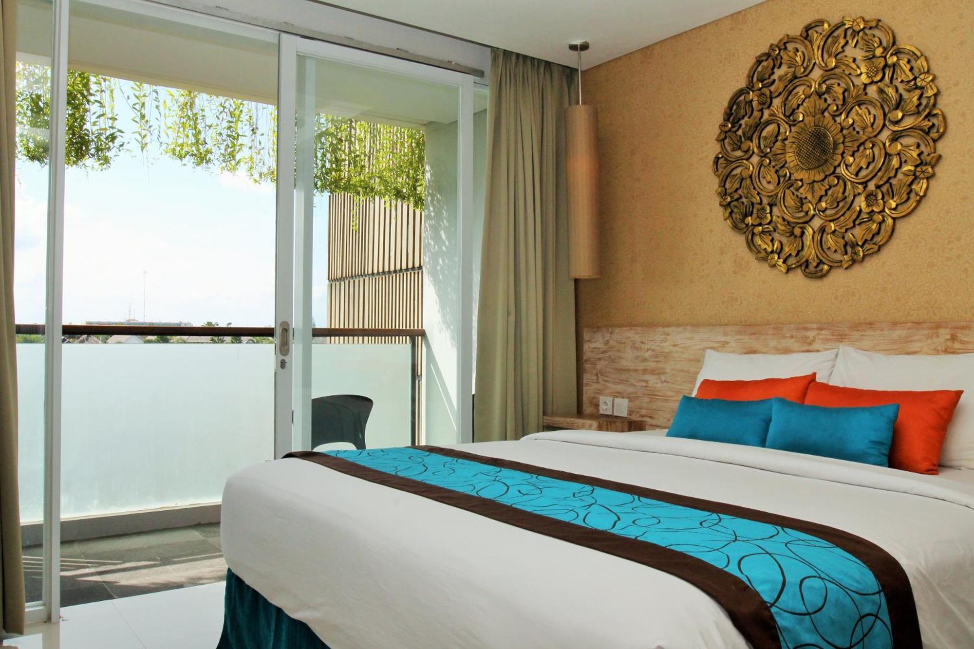 Deluxe Double or Twin Room with Balcony