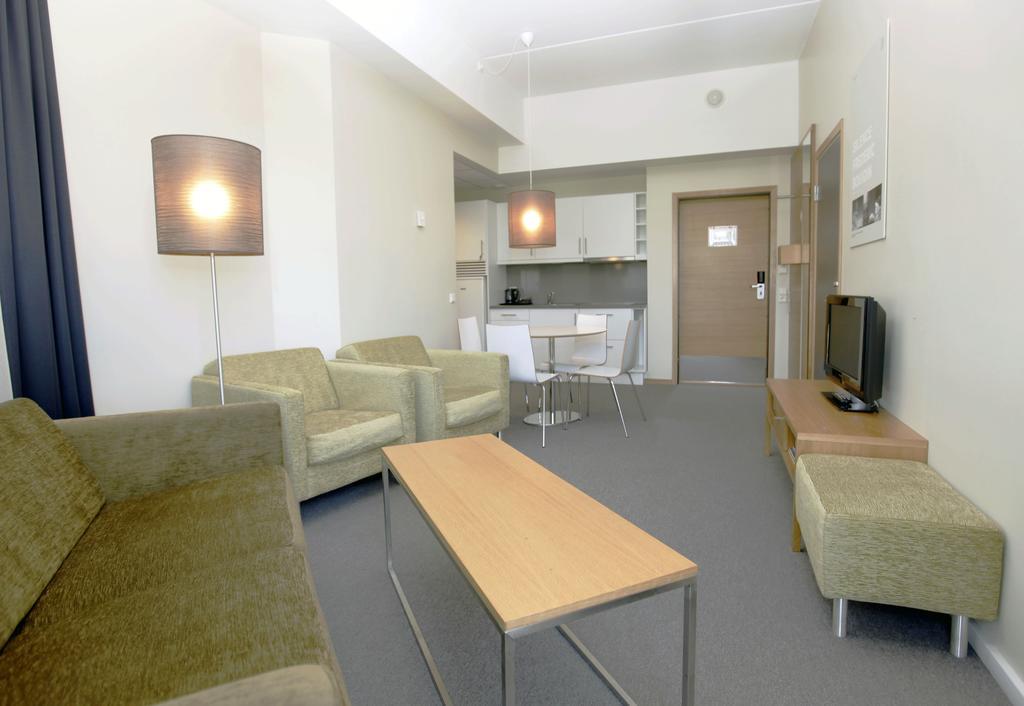 One-Bedroom Suite