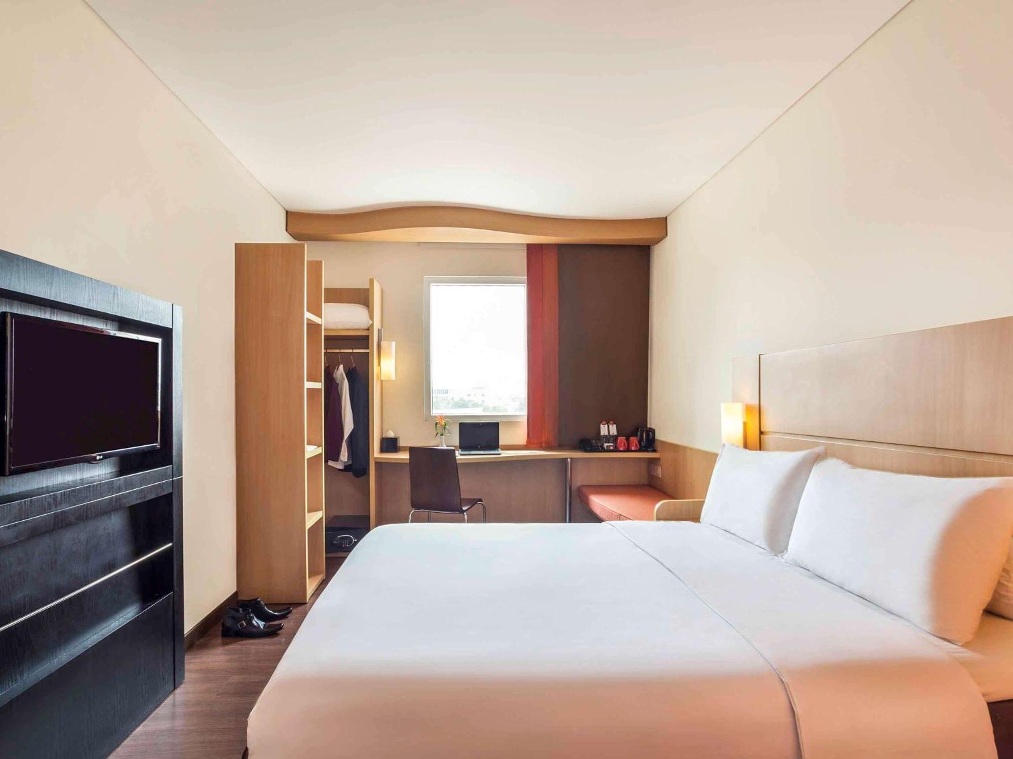 Standard Double Bed with City View