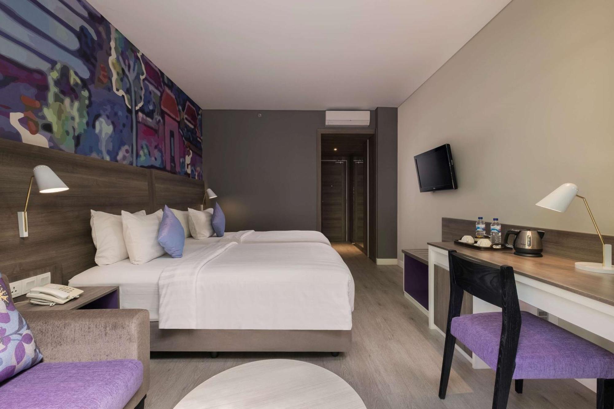 Deluxe King Room