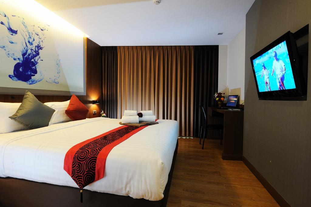 Deluxe Double or Twin Room