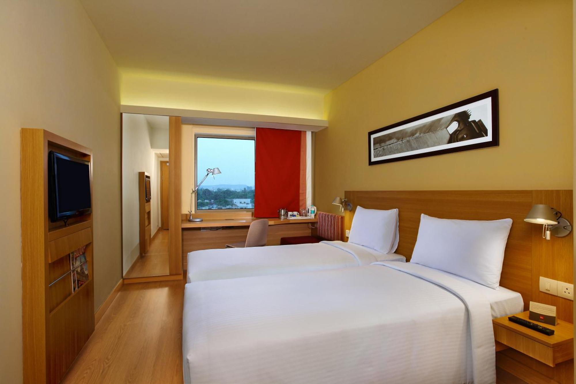Superior Twin Room - 30% off food and beverages