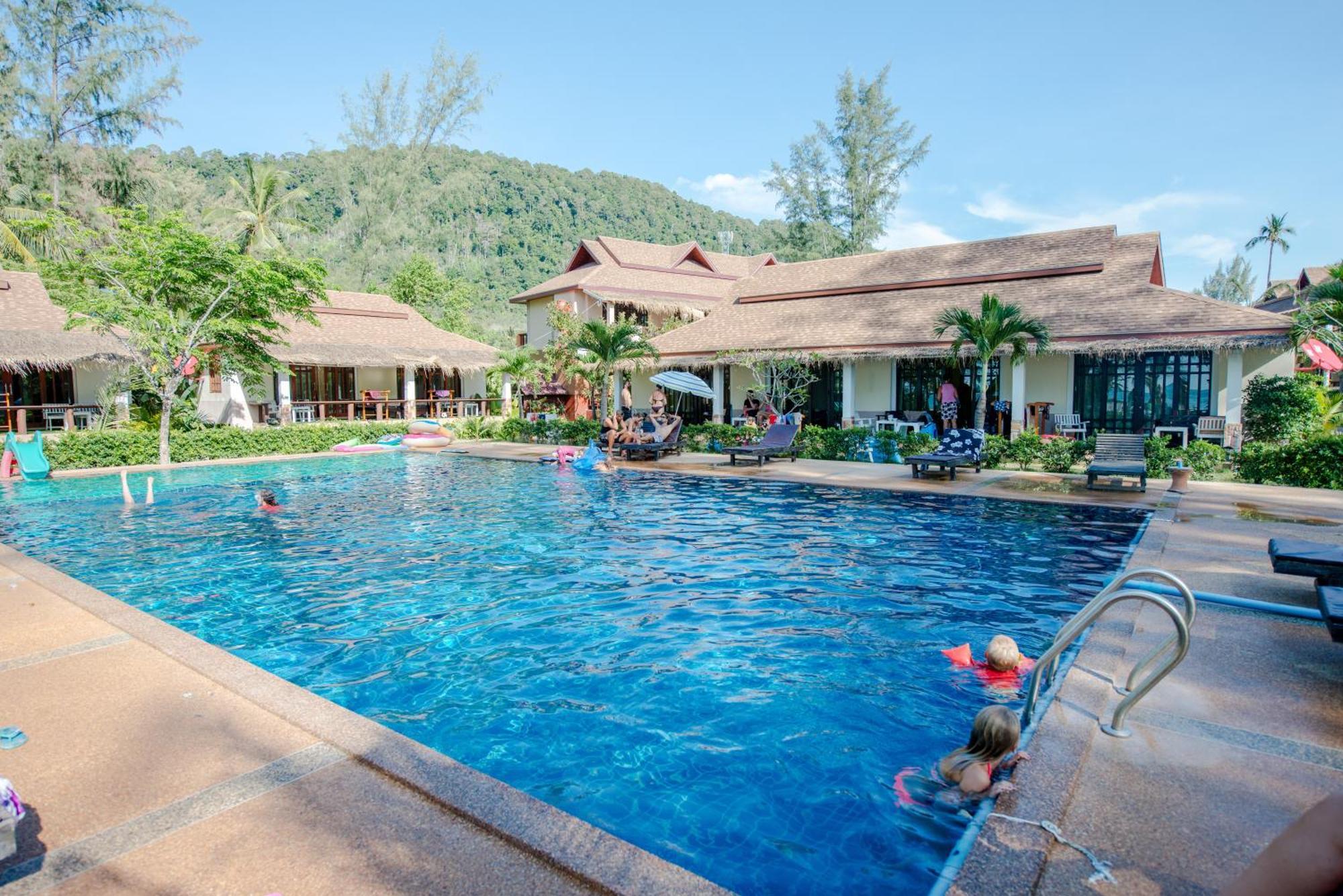Pool Sea View