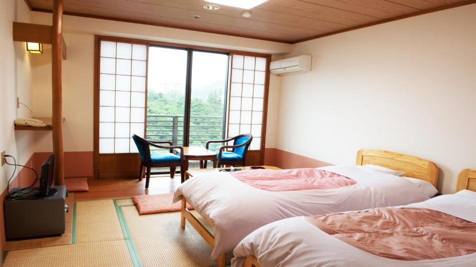 Twin Room with Futon Mat - Non-Smoking