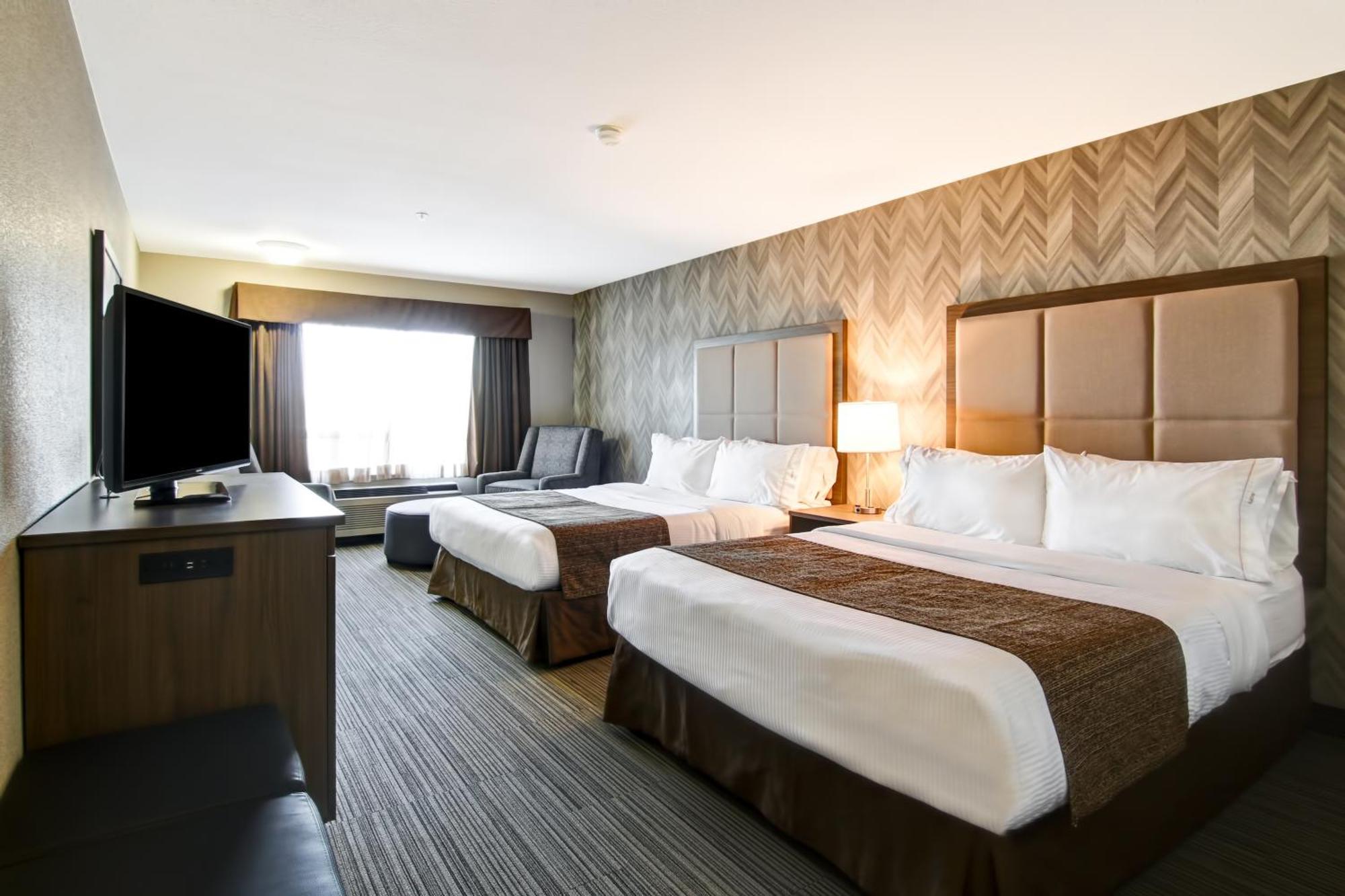 Queen Room with Two Queen Beds - Non-Smoking
