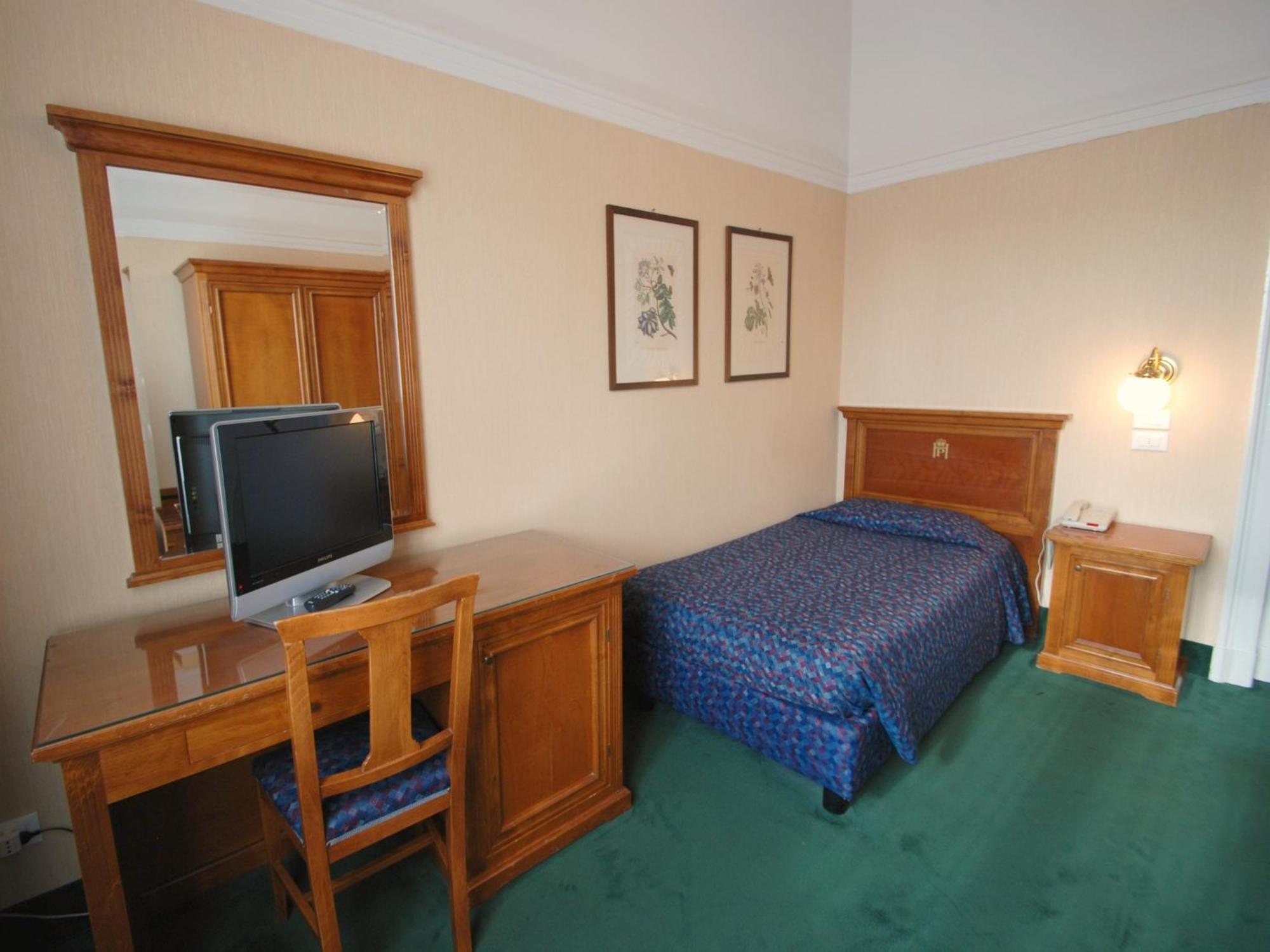 Economy Single Room