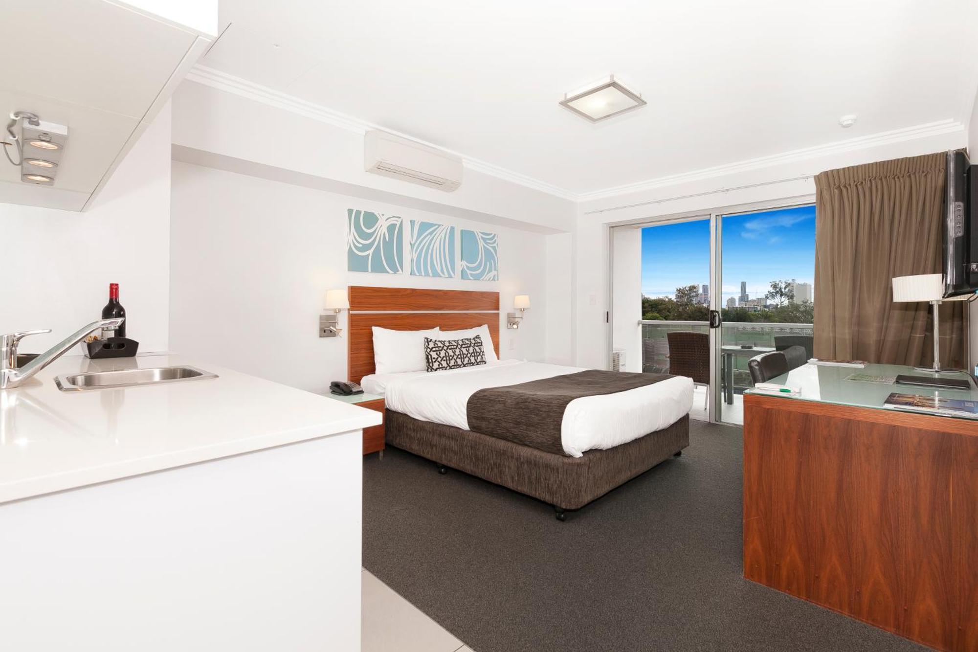 Studio Apartment