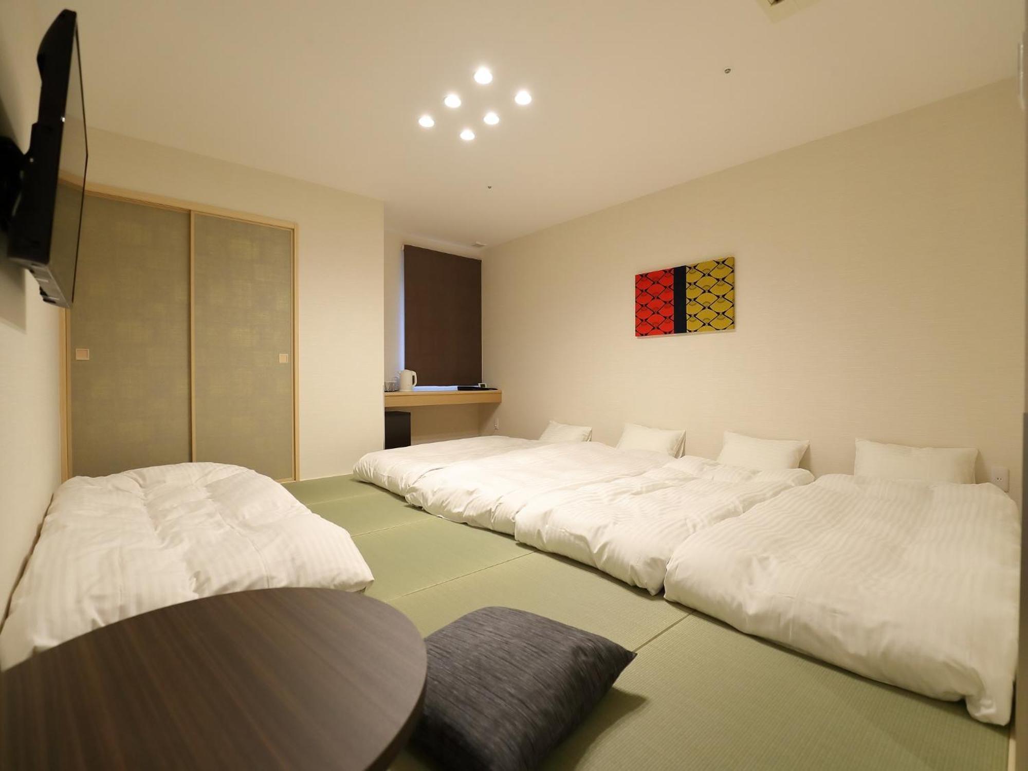 Japanese-Style Family Room - Non-Smoking