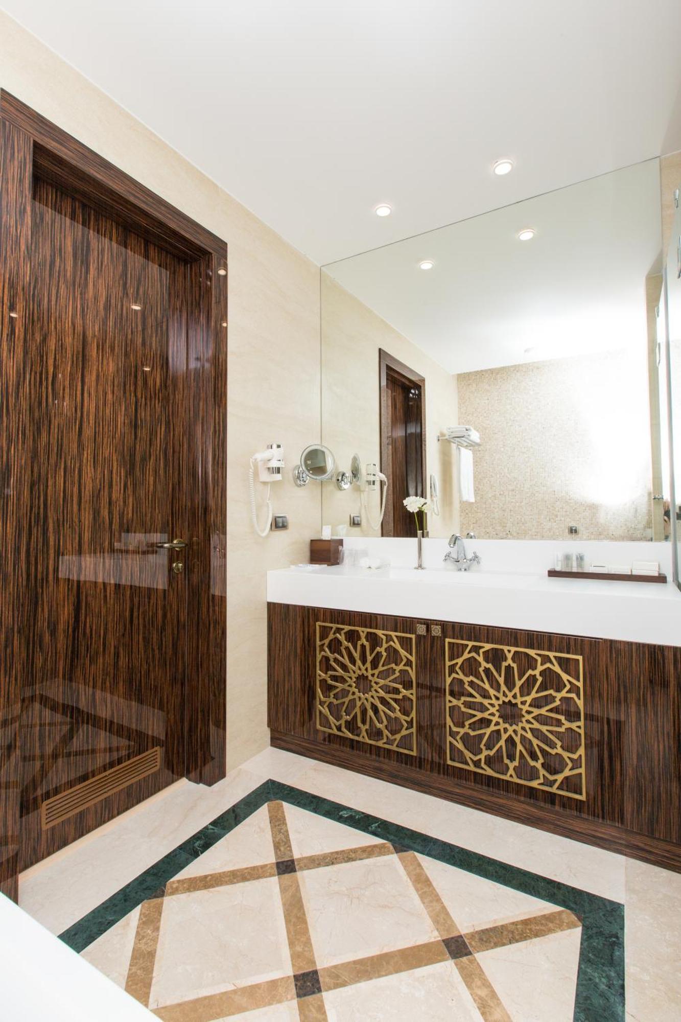 Superior Double or Twin Room with Terrace