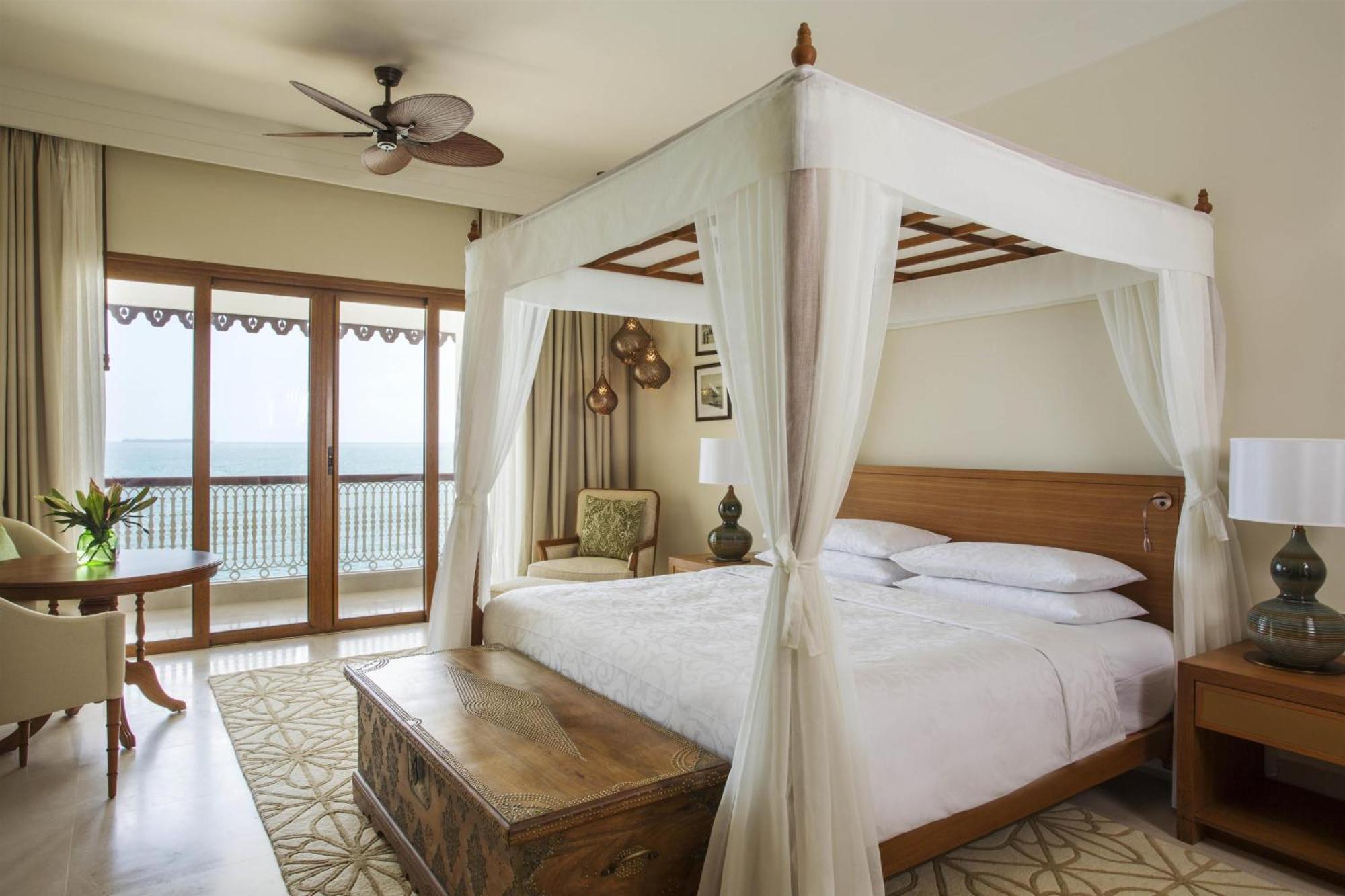 Deluxe King Room with Balcony