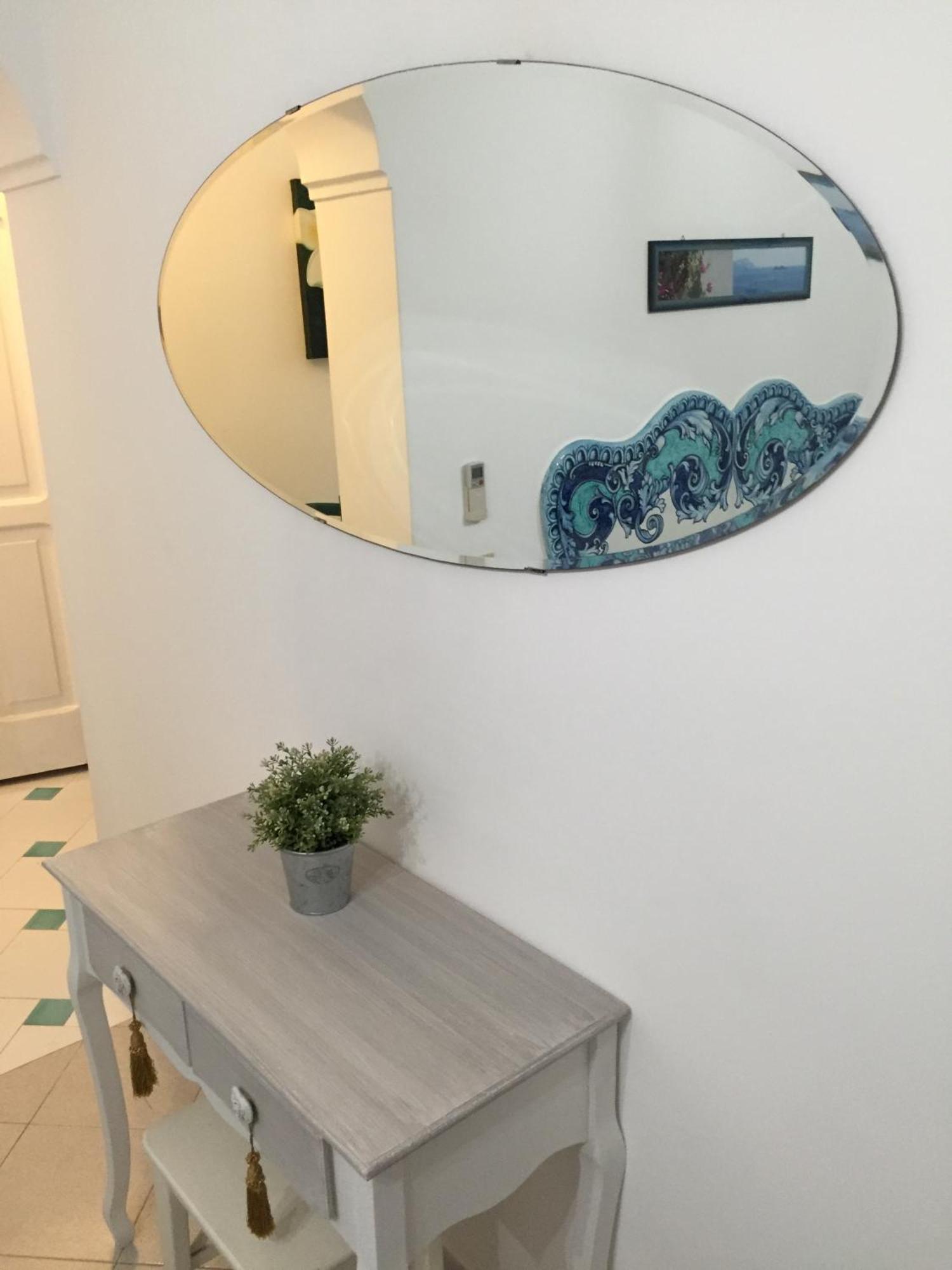 One-Bedroom Apartment with Sea View - Blue