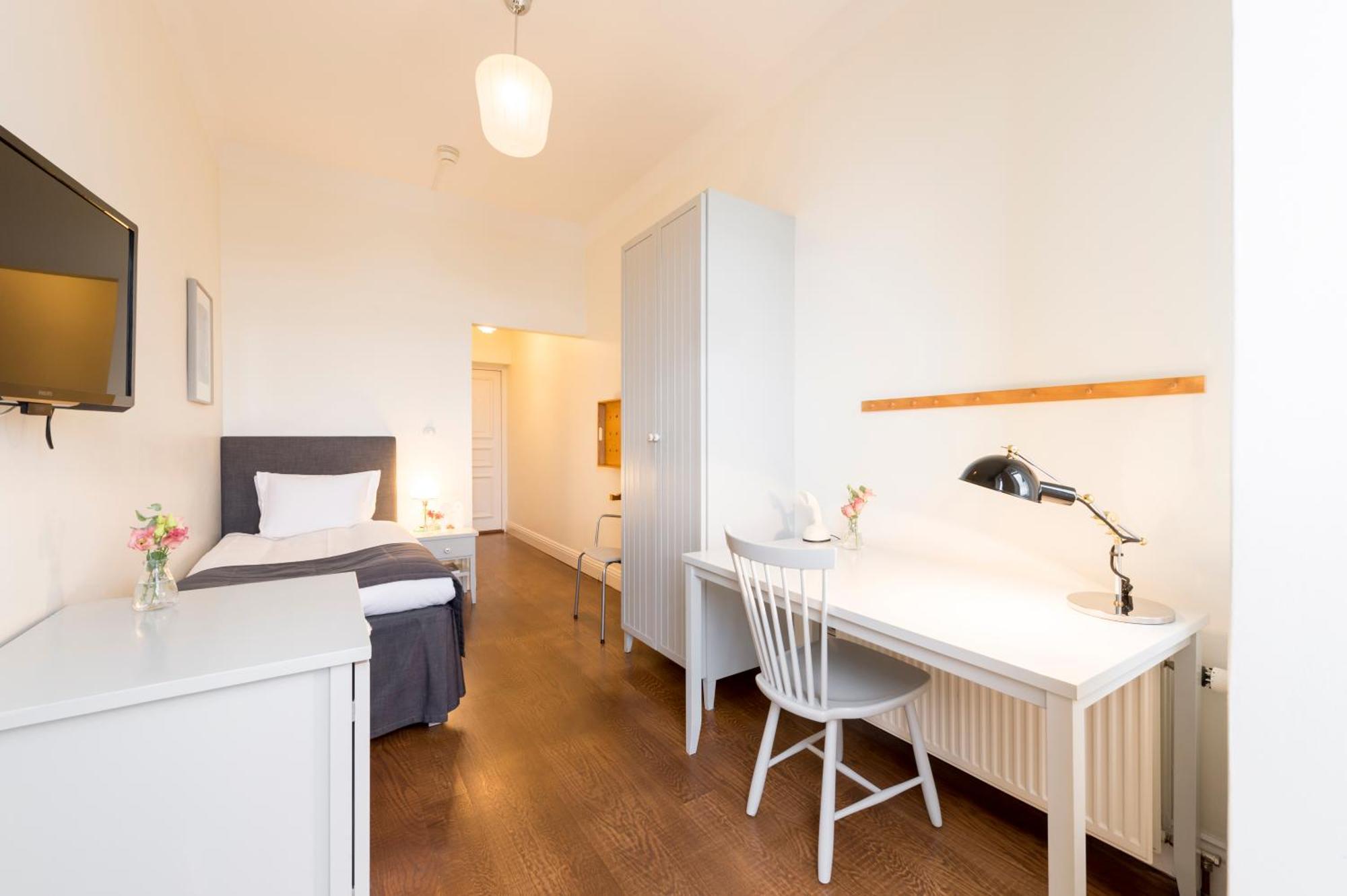 Petite Standard Double Room