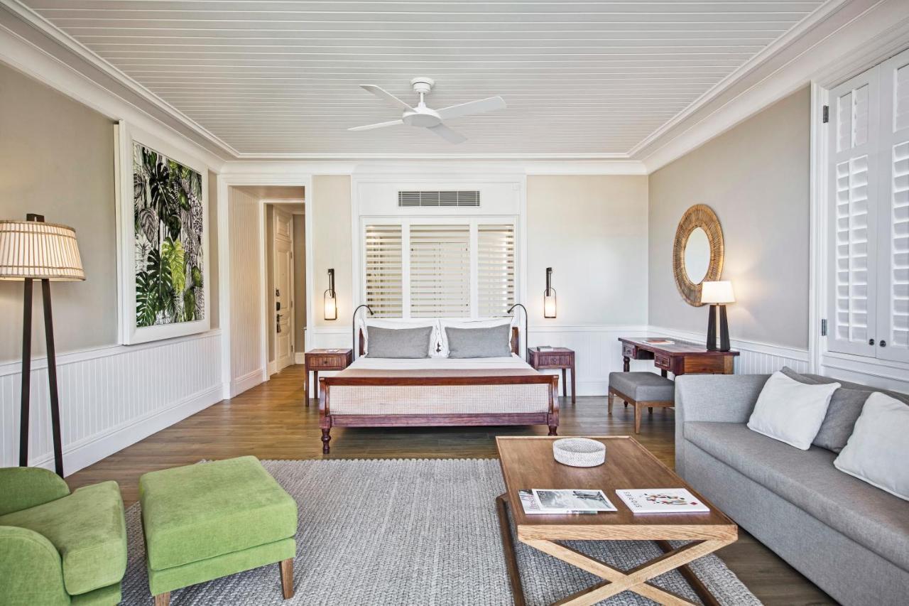 Deluxe Seaview Suite