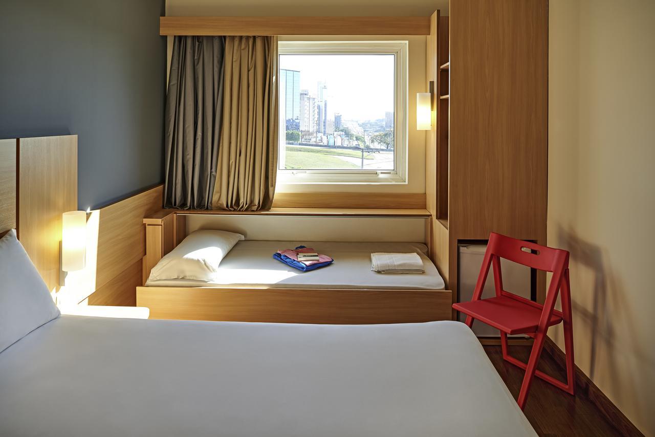 Standard Queen Apartment with Extra Bed