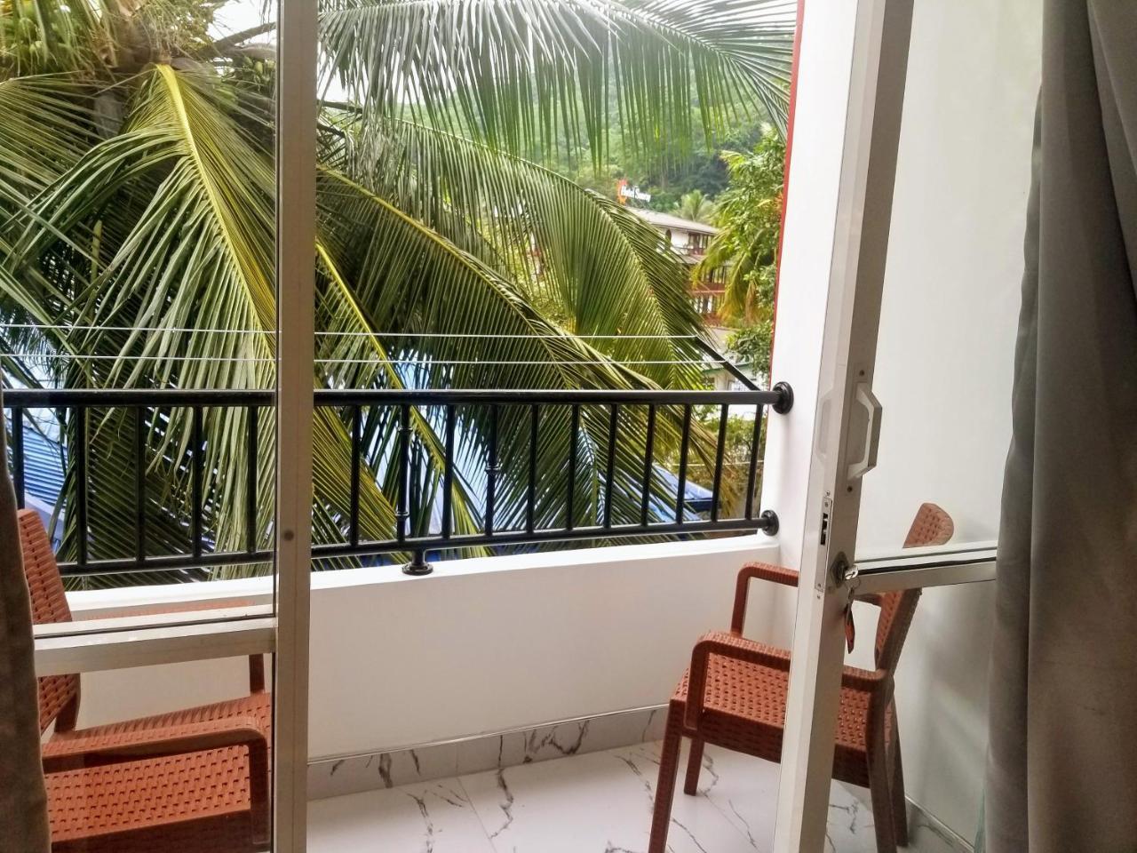 Deluxe Triple Room with Balcony