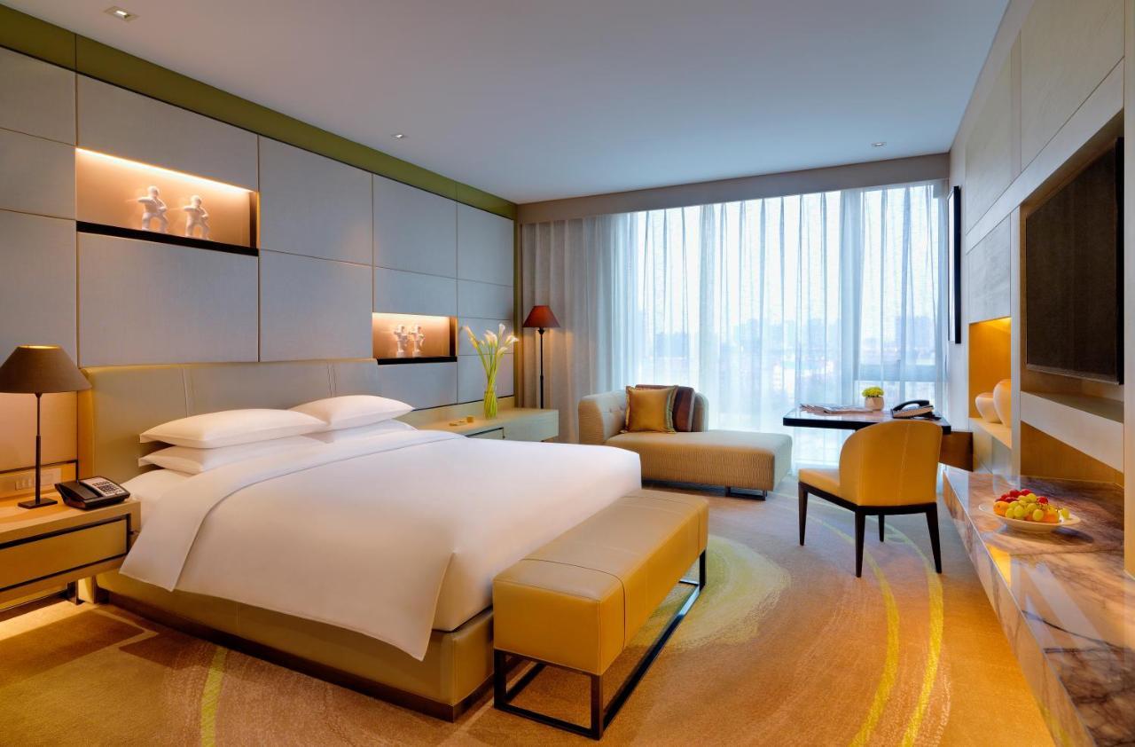 King Room - Club Access