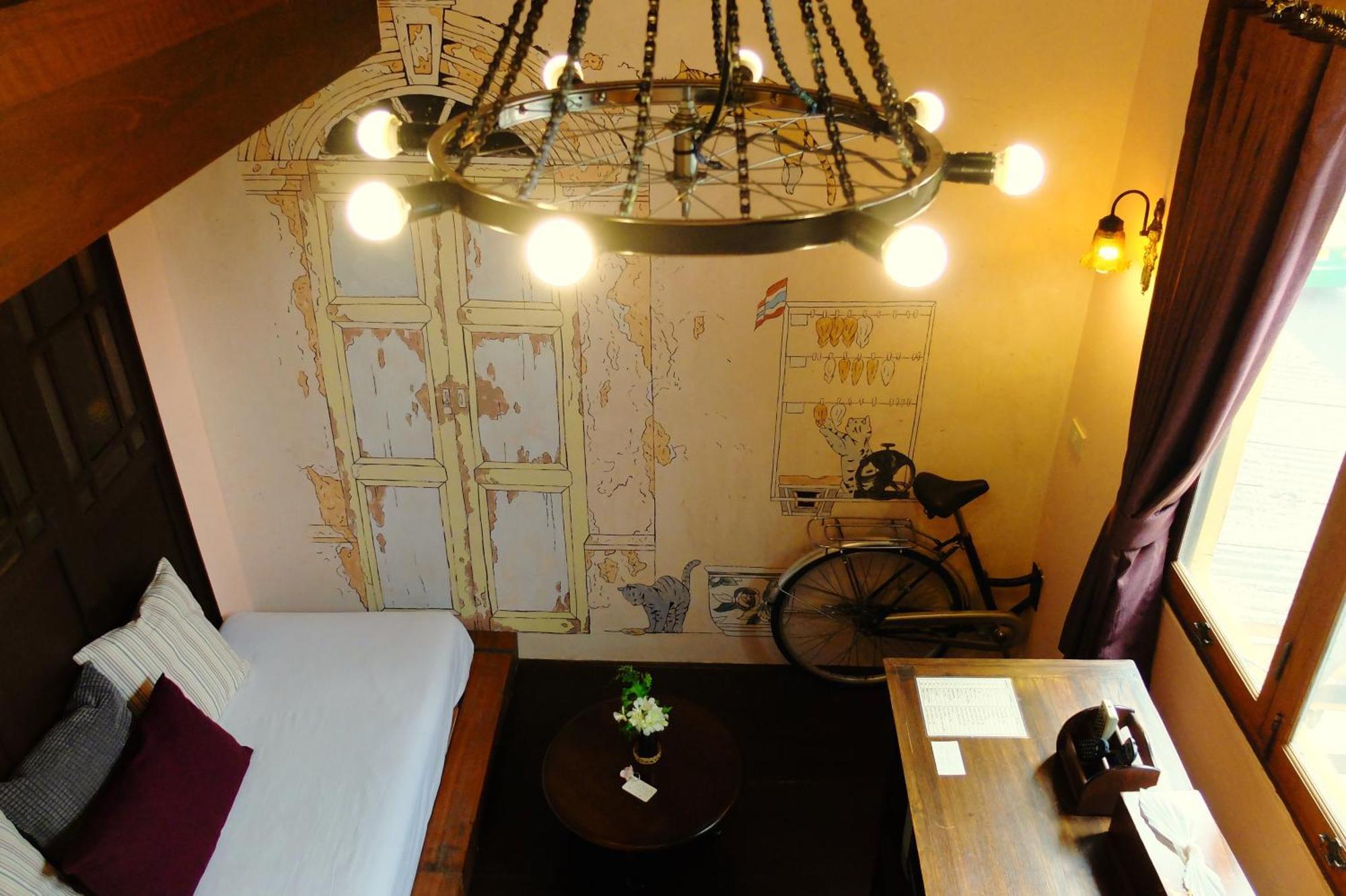 Queen Loft Suite,1301434024:JPEG