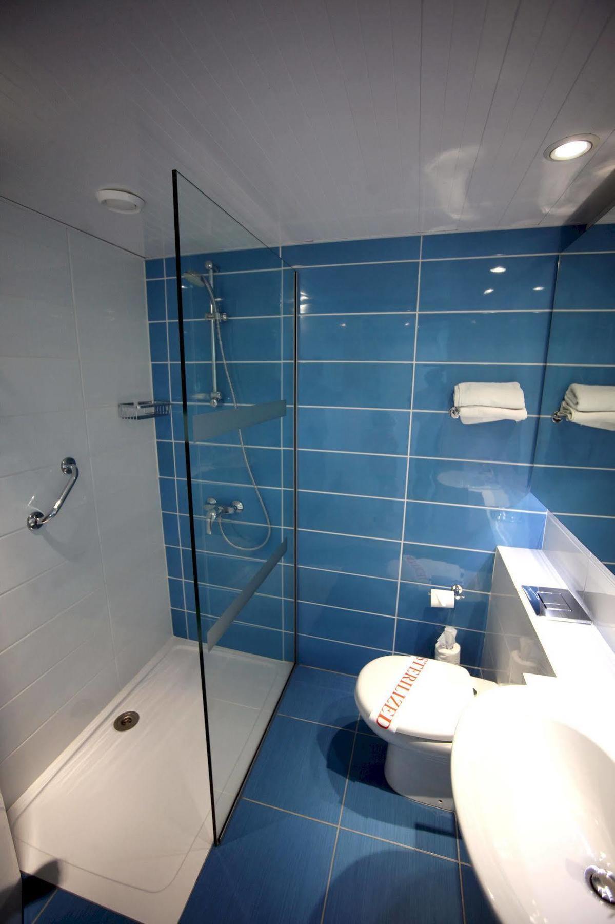 Superior Twin Room with Side Sea View