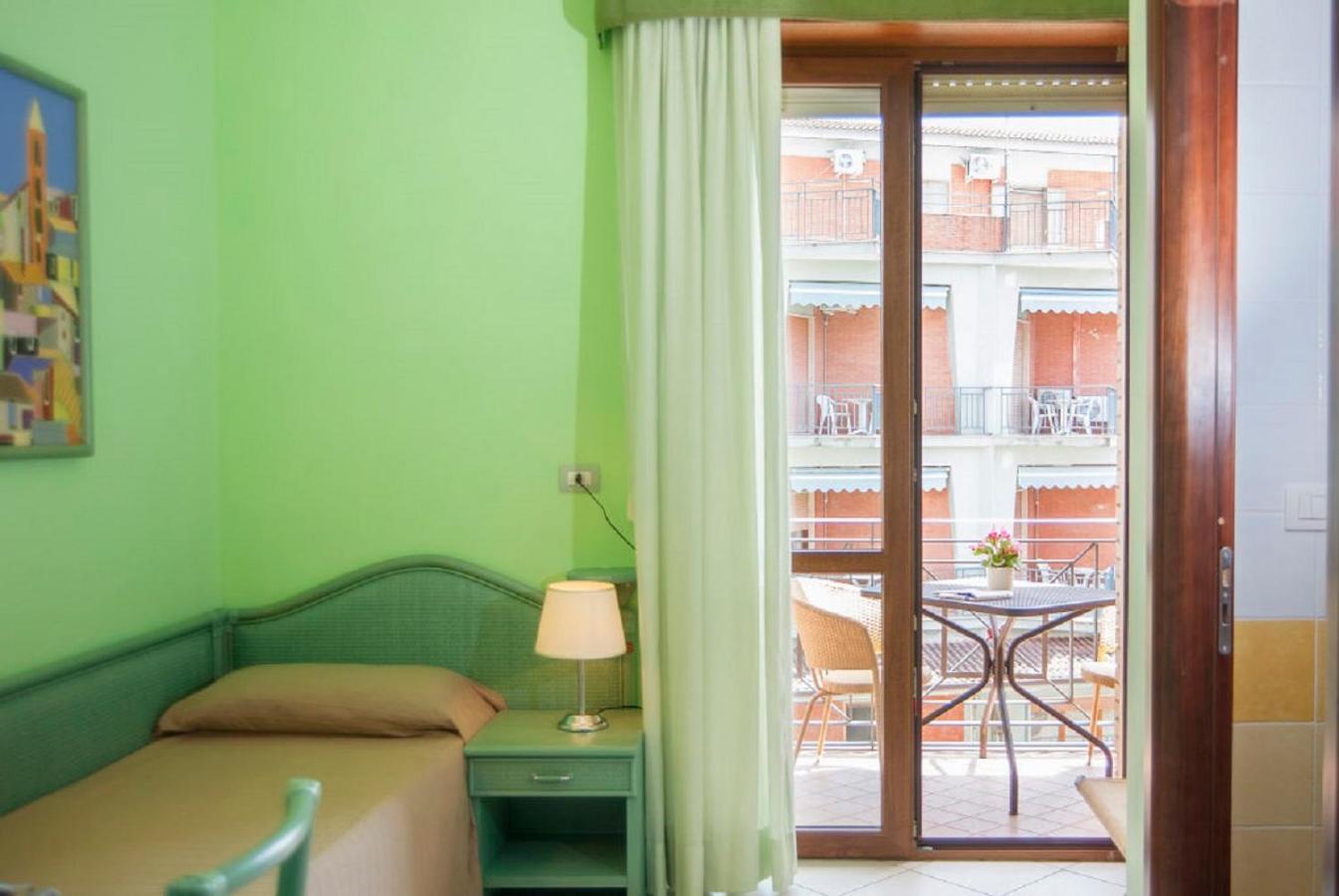 Triple Room with Balcony