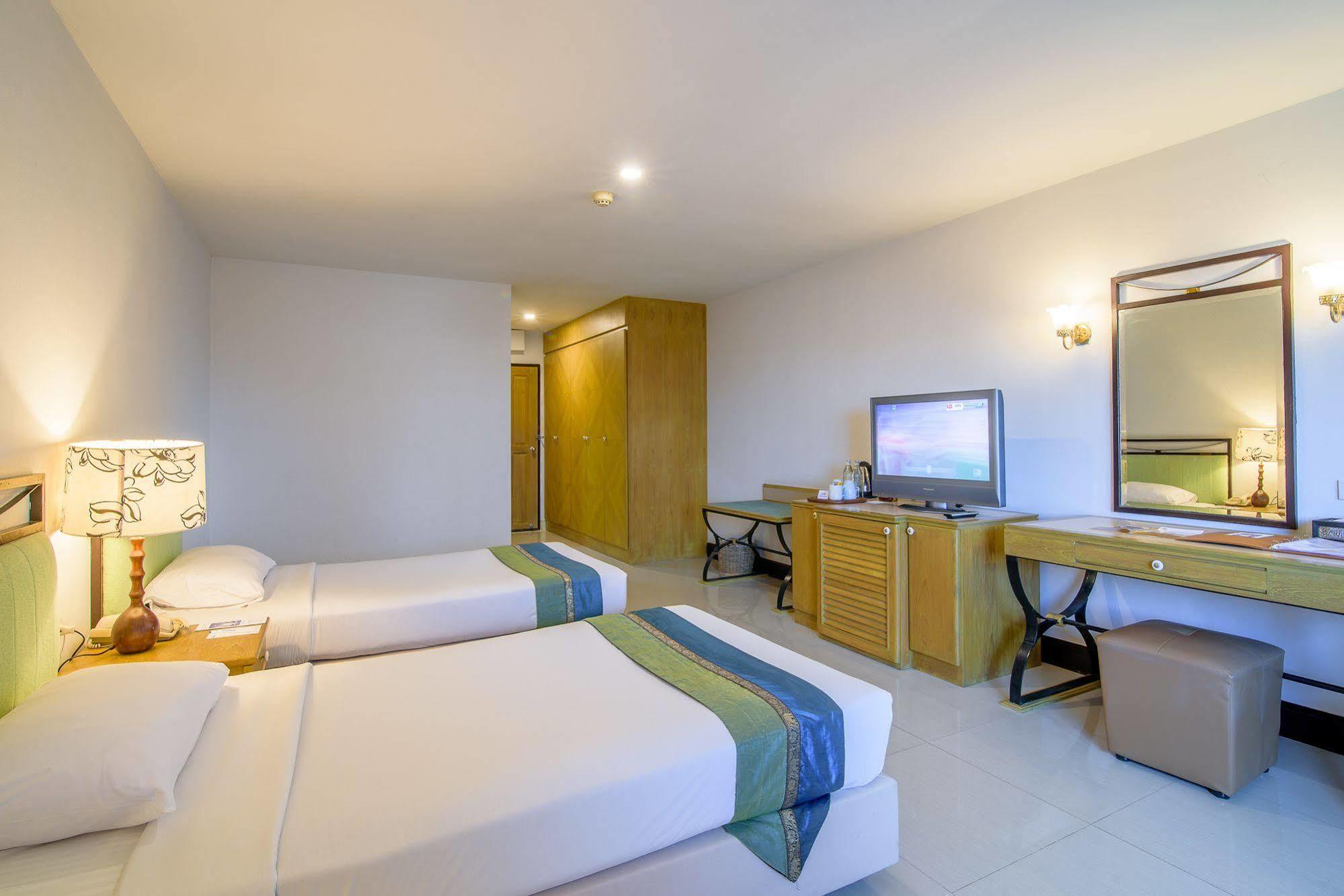 Superior Twin Room with Sea View
