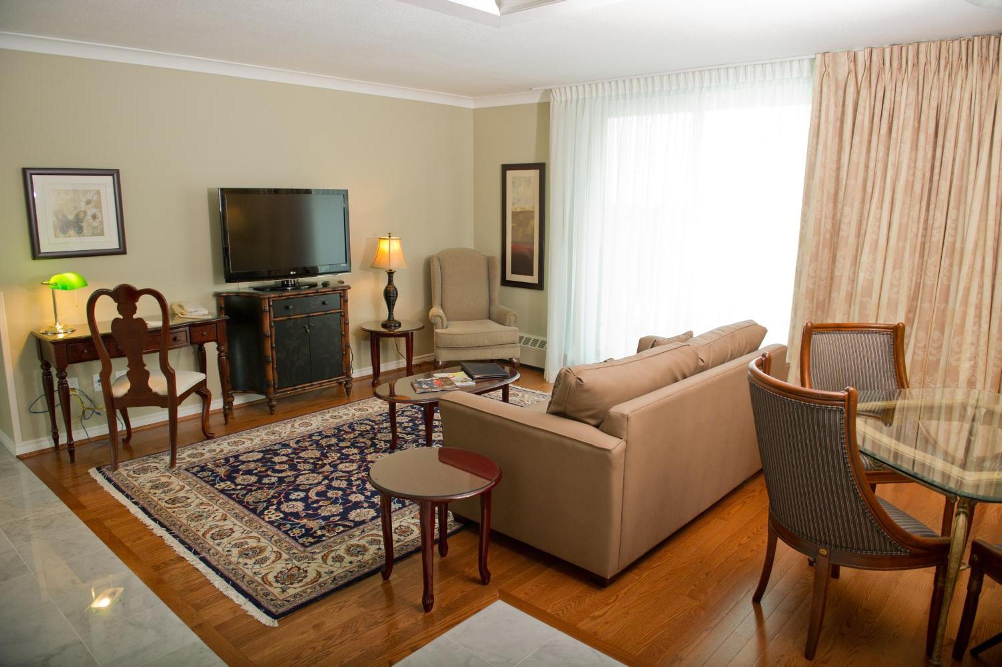 Two-Bedroom Suite