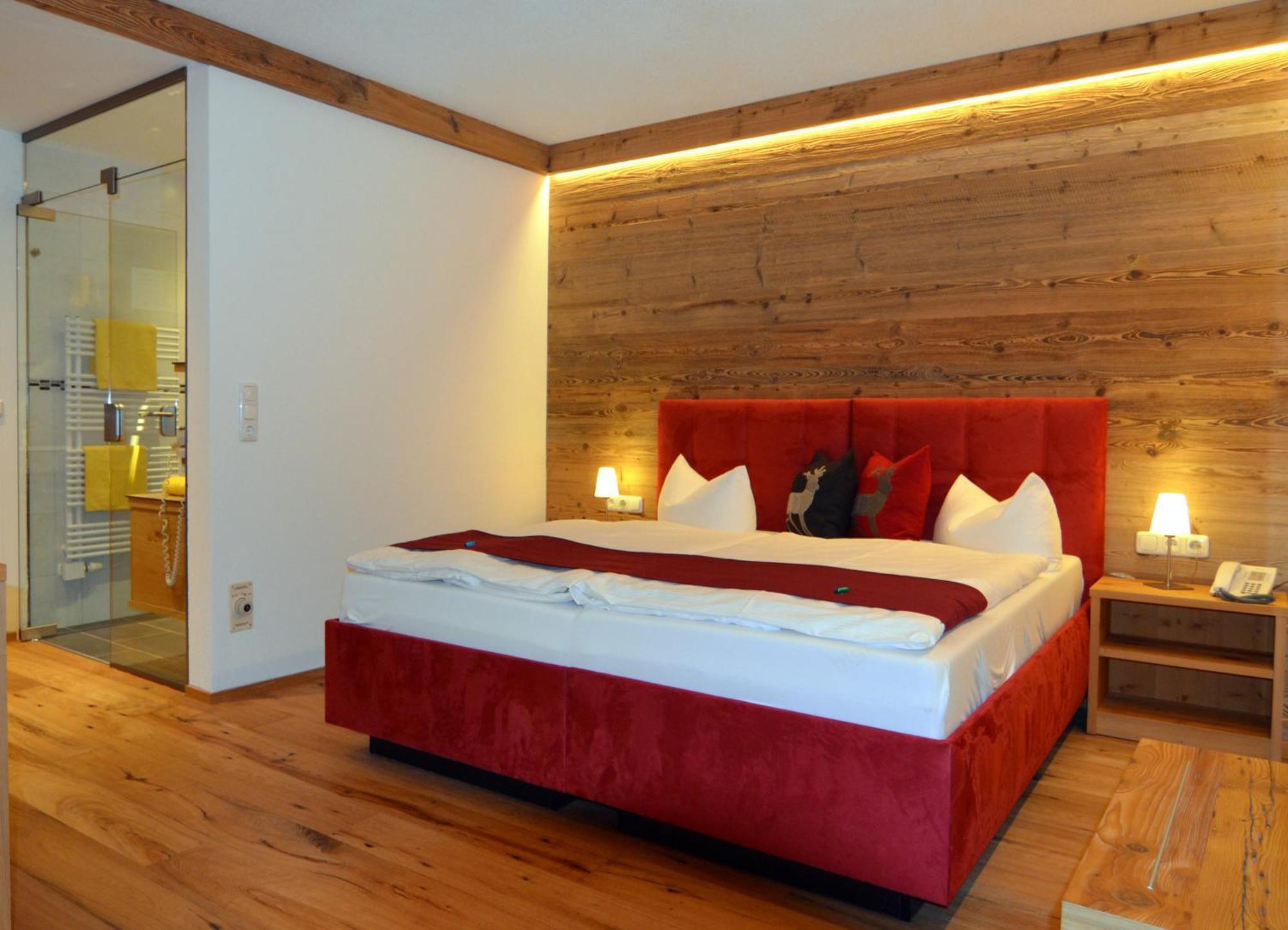 Double Room for Single Use with Garden View