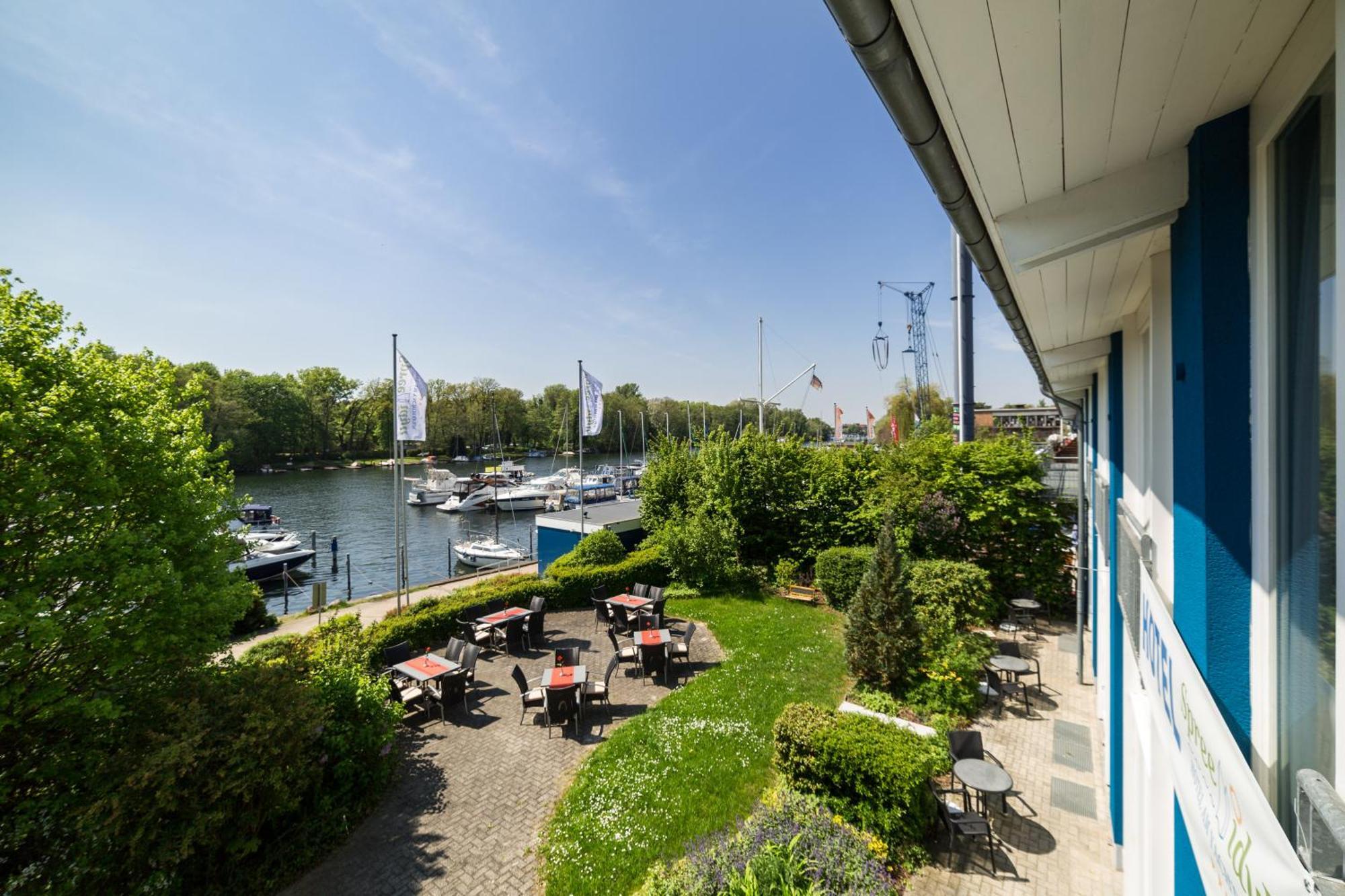 Standard Double Room with River View