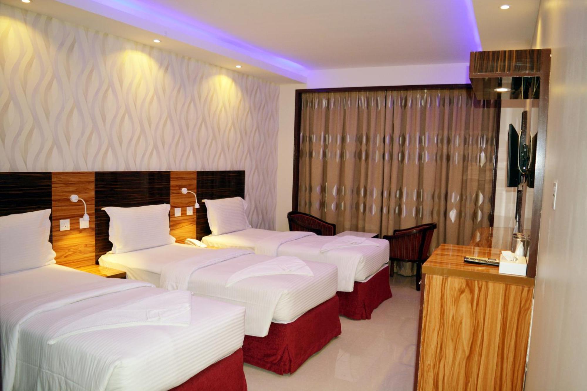 Triple Room
