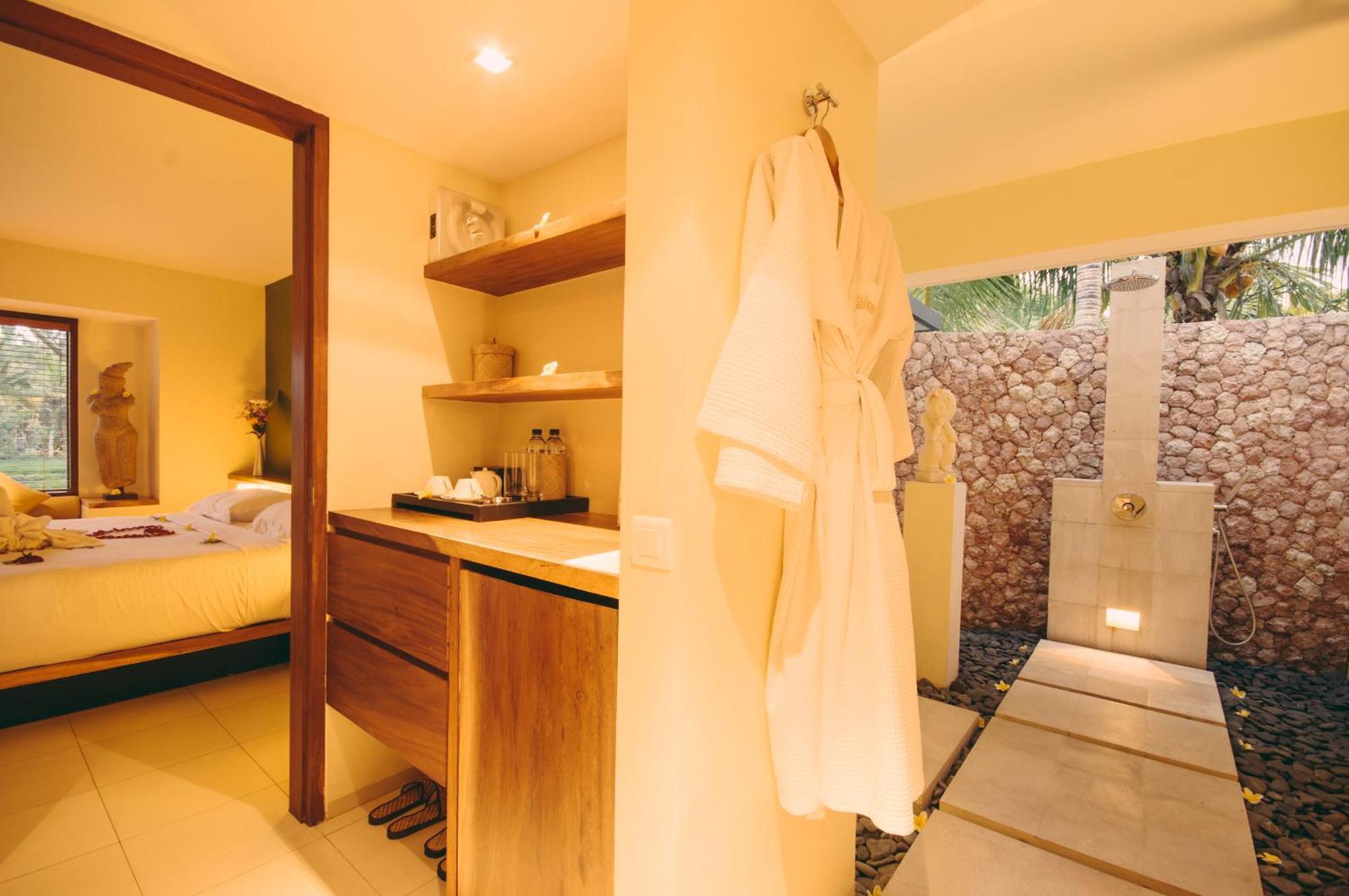 Lenso Deluxe Double Room with Rice Field View