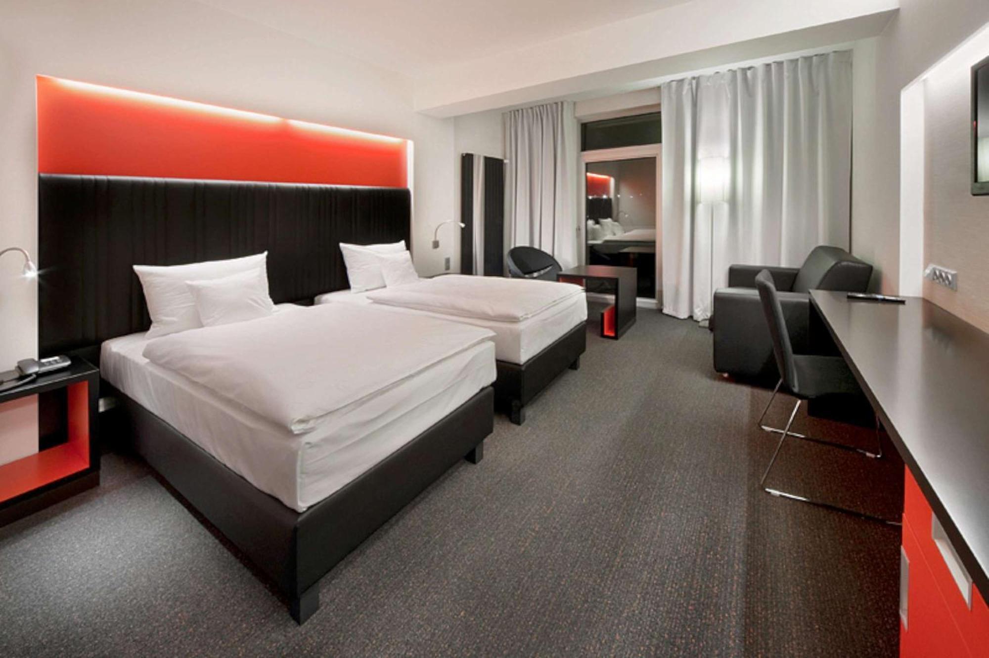 Wheelchair accessible Superior double or twin bed