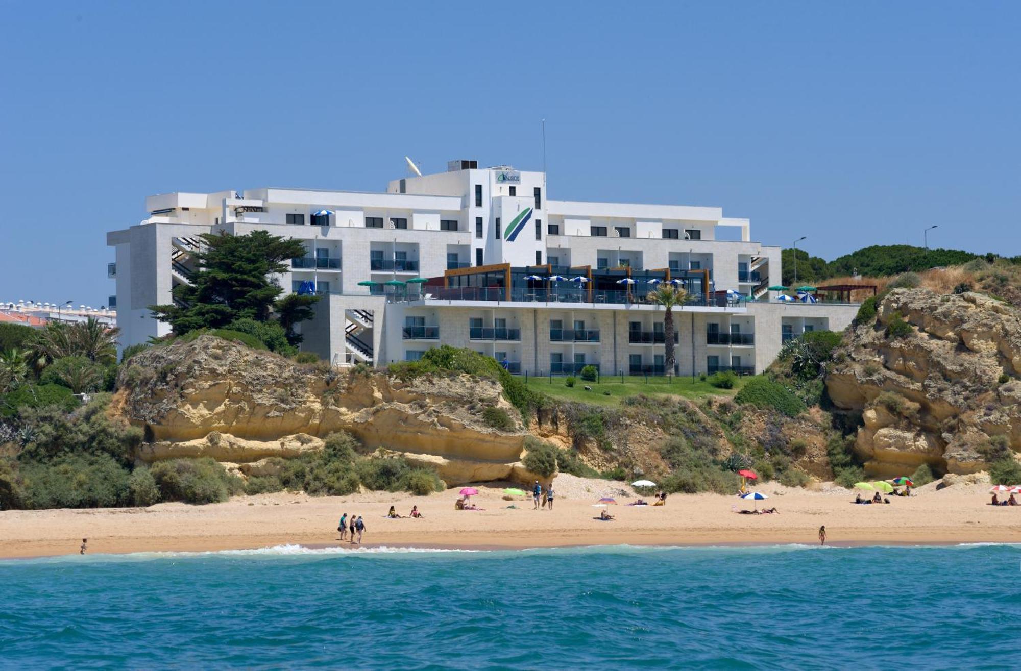 Deluxe Suite with Sea View (4 Adults)