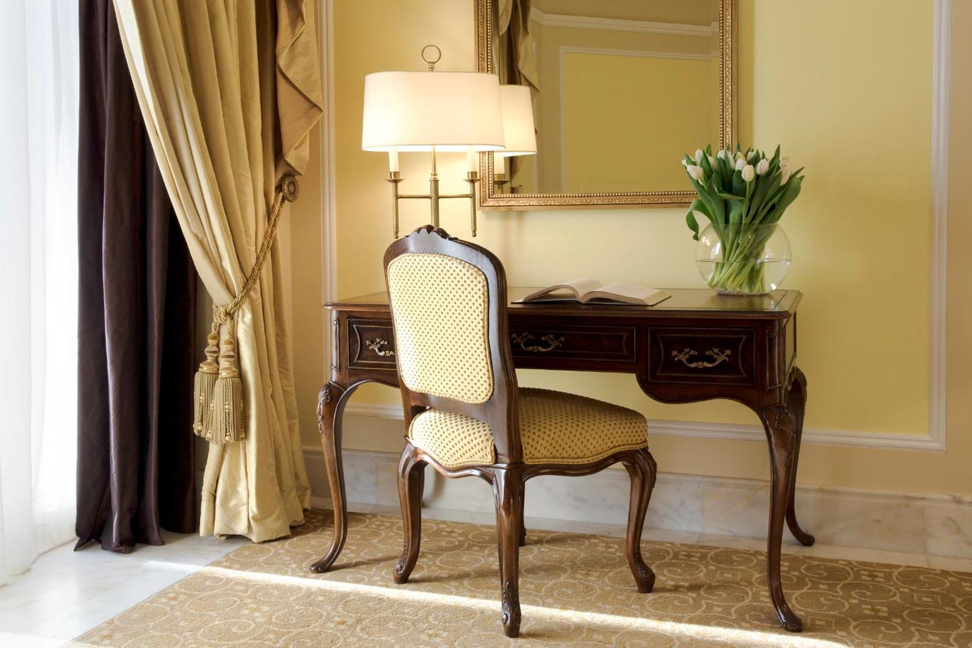 Deluxe Sea View Room
