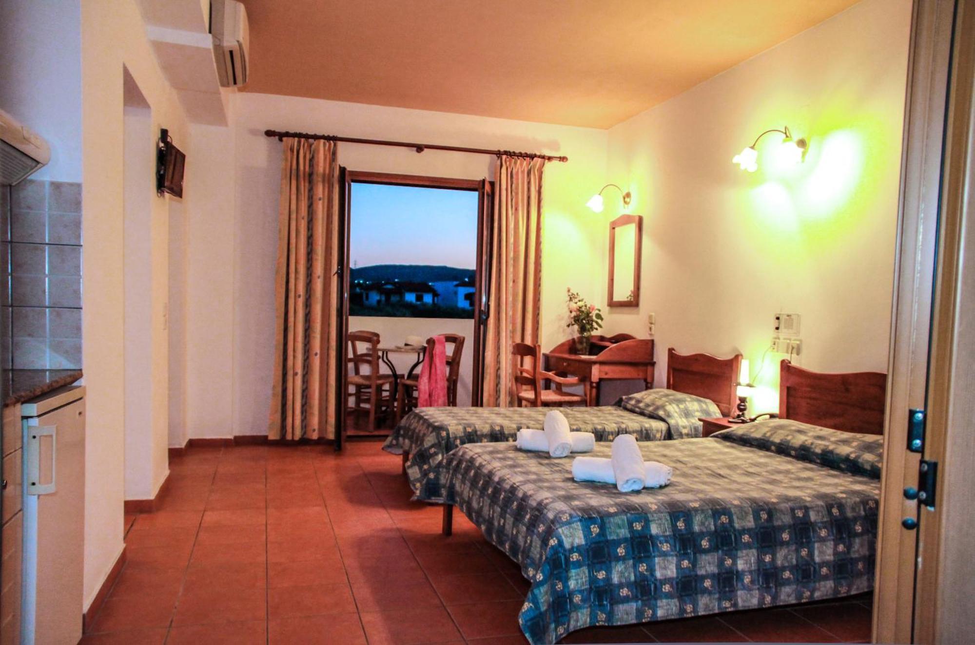 Studio with Garden View (3 Adults + 1 Child)